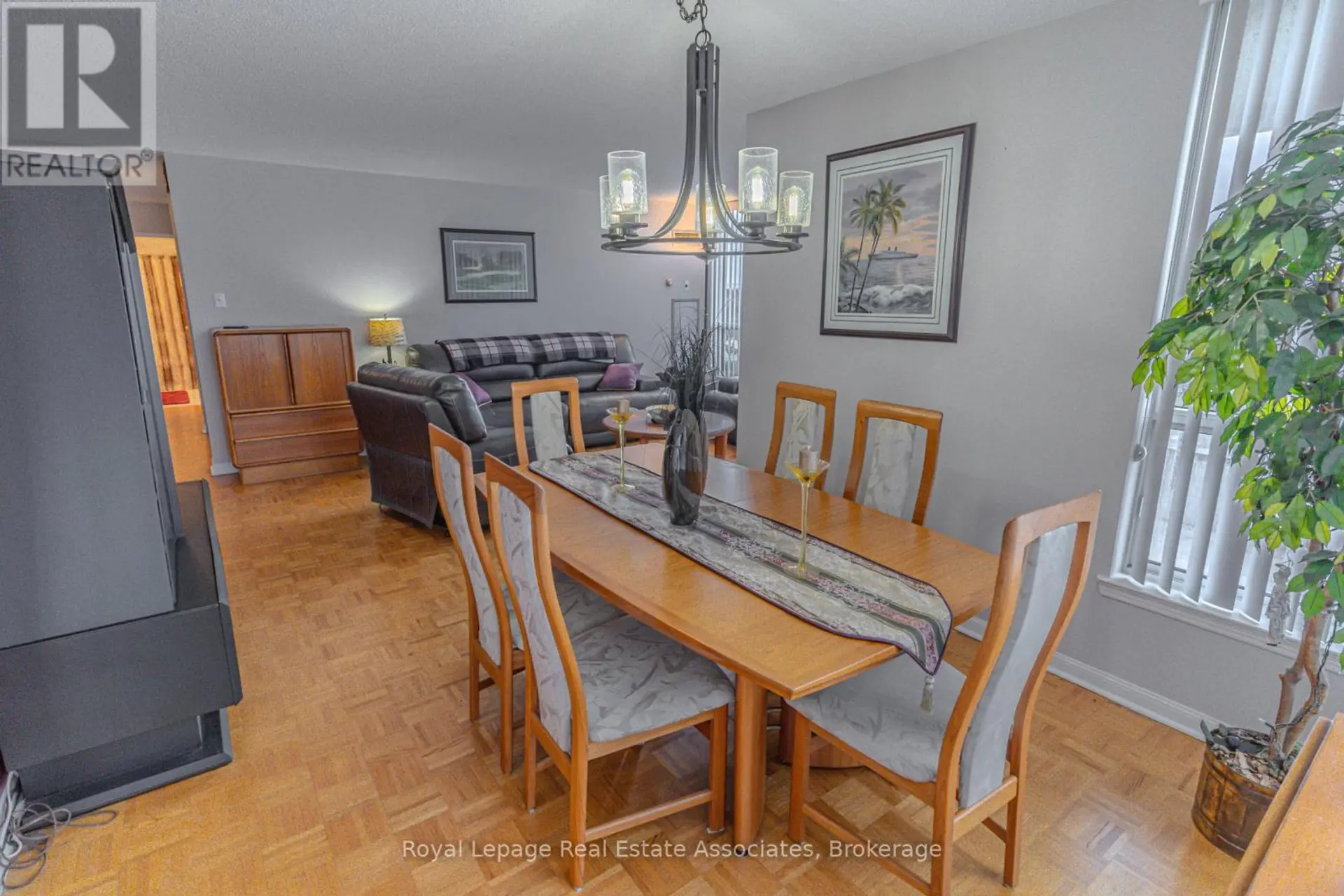 #1112 12 LAURELCREST STREET - Image 3