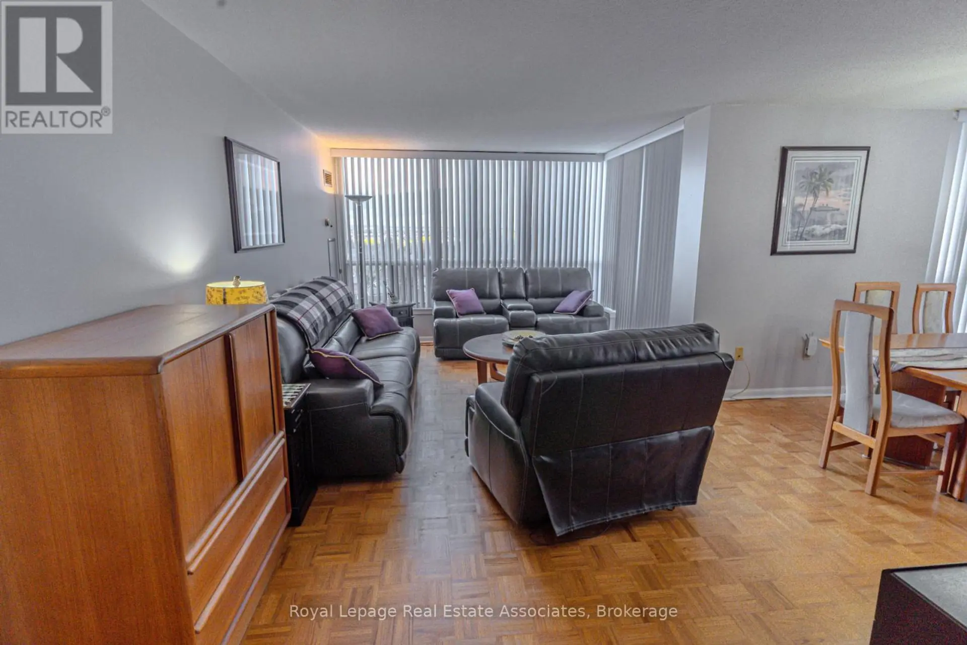 #1112 12 LAURELCREST STREET - Image 4