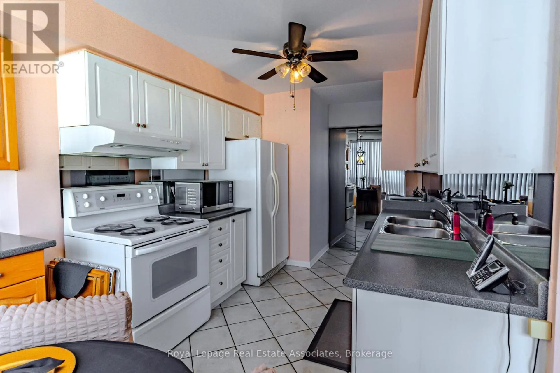 #1112 12 LAURELCREST STREET - Image 9