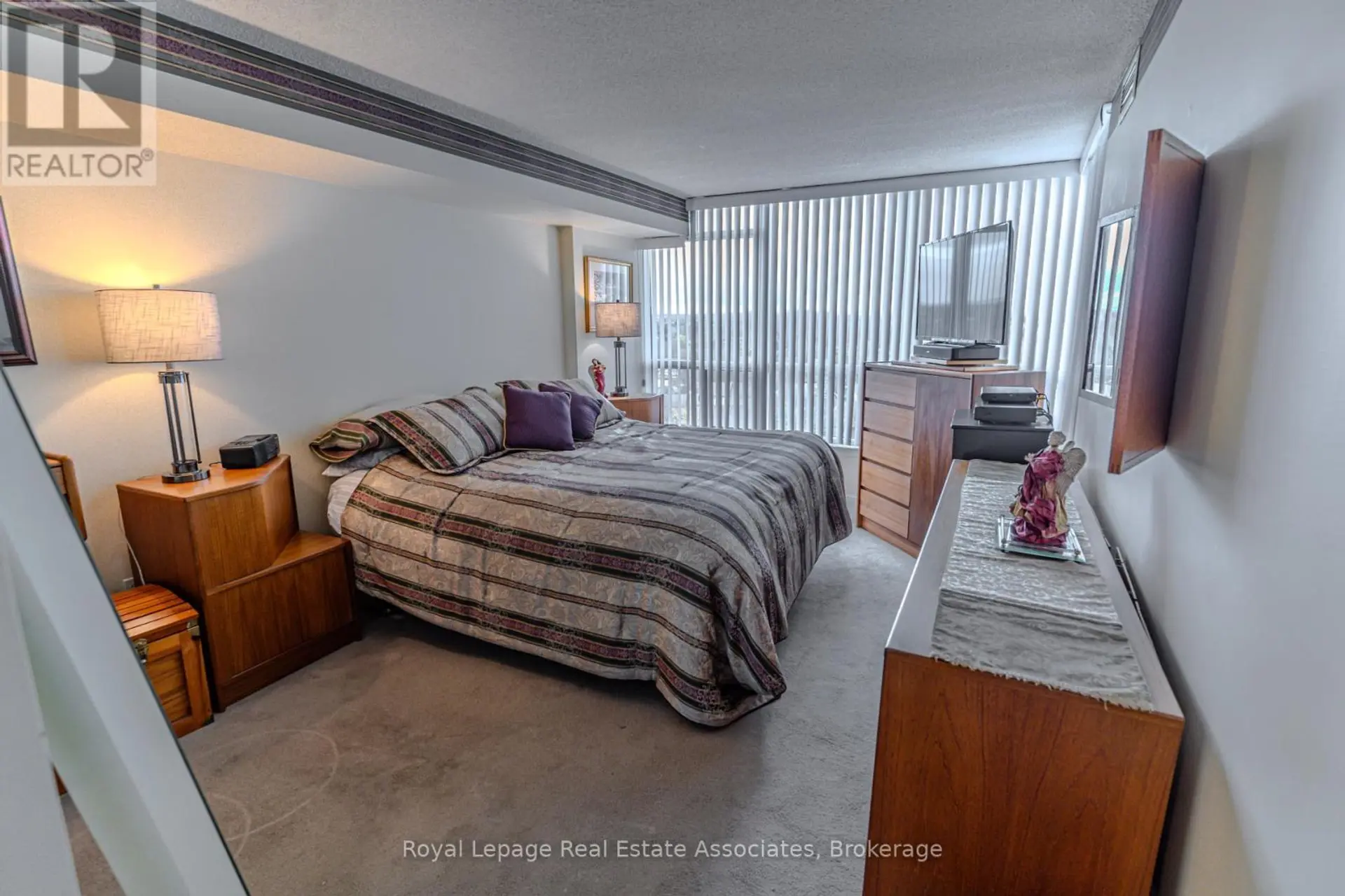 #1112 12 LAURELCREST STREET - Image 10