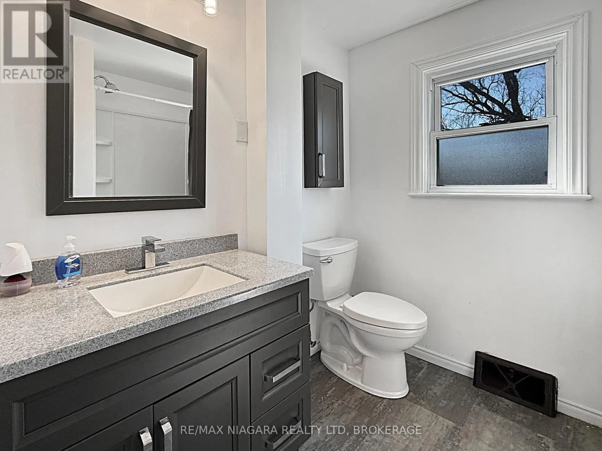 21 HIGHLAND AVENUE - Image 12