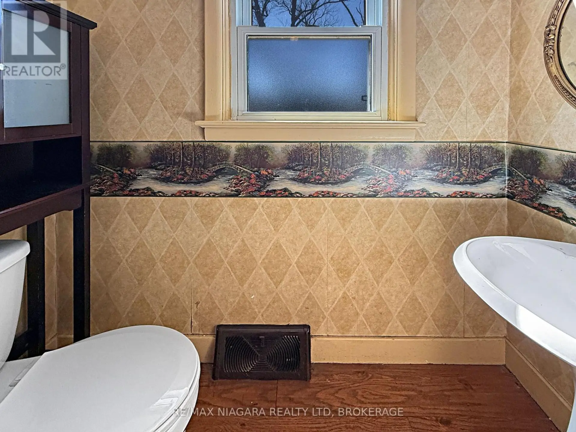 21 HIGHLAND AVENUE - Image 10