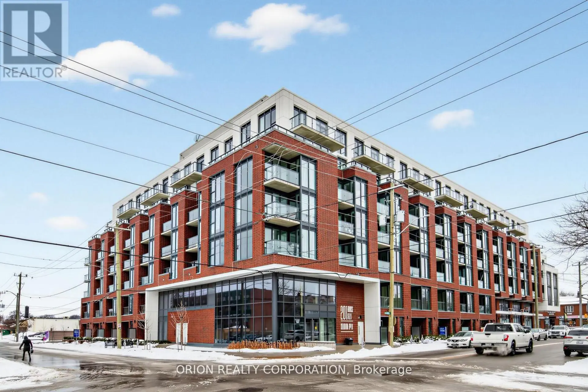 #110 201 BROCK STREET S - Image 1