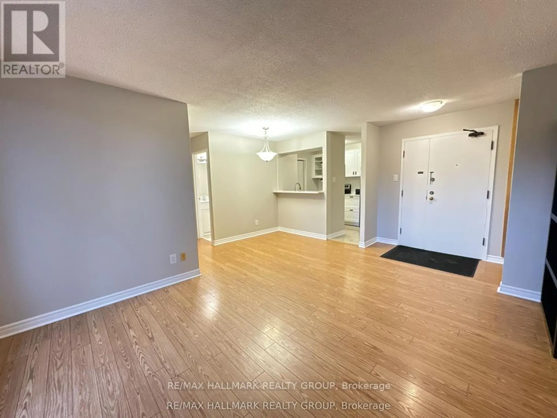 #104 191 PARKDALE AVENUE - Image 5