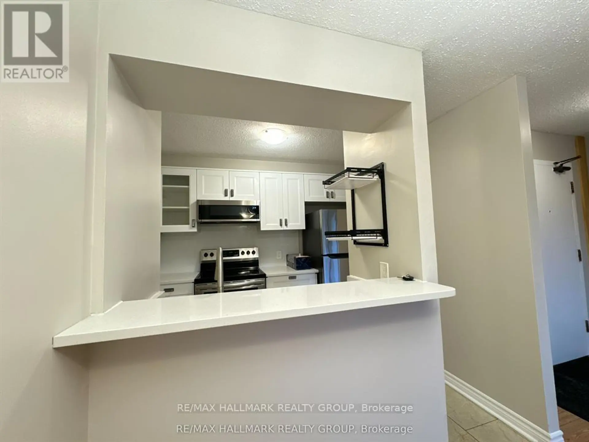 #104 191 PARKDALE AVENUE - Image 8