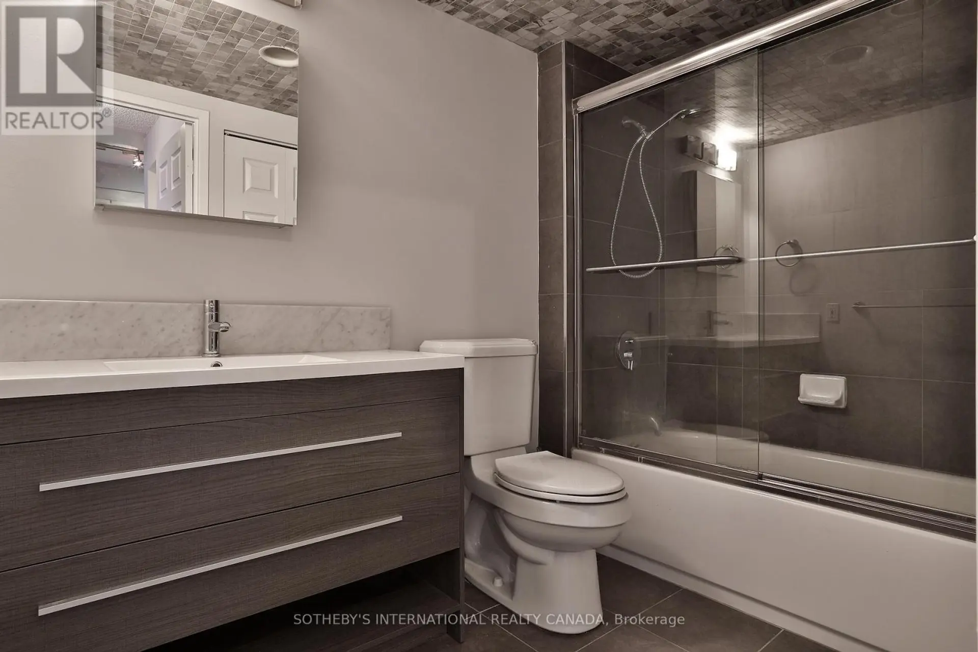#704 284 BLOOR STREET W - Image 17