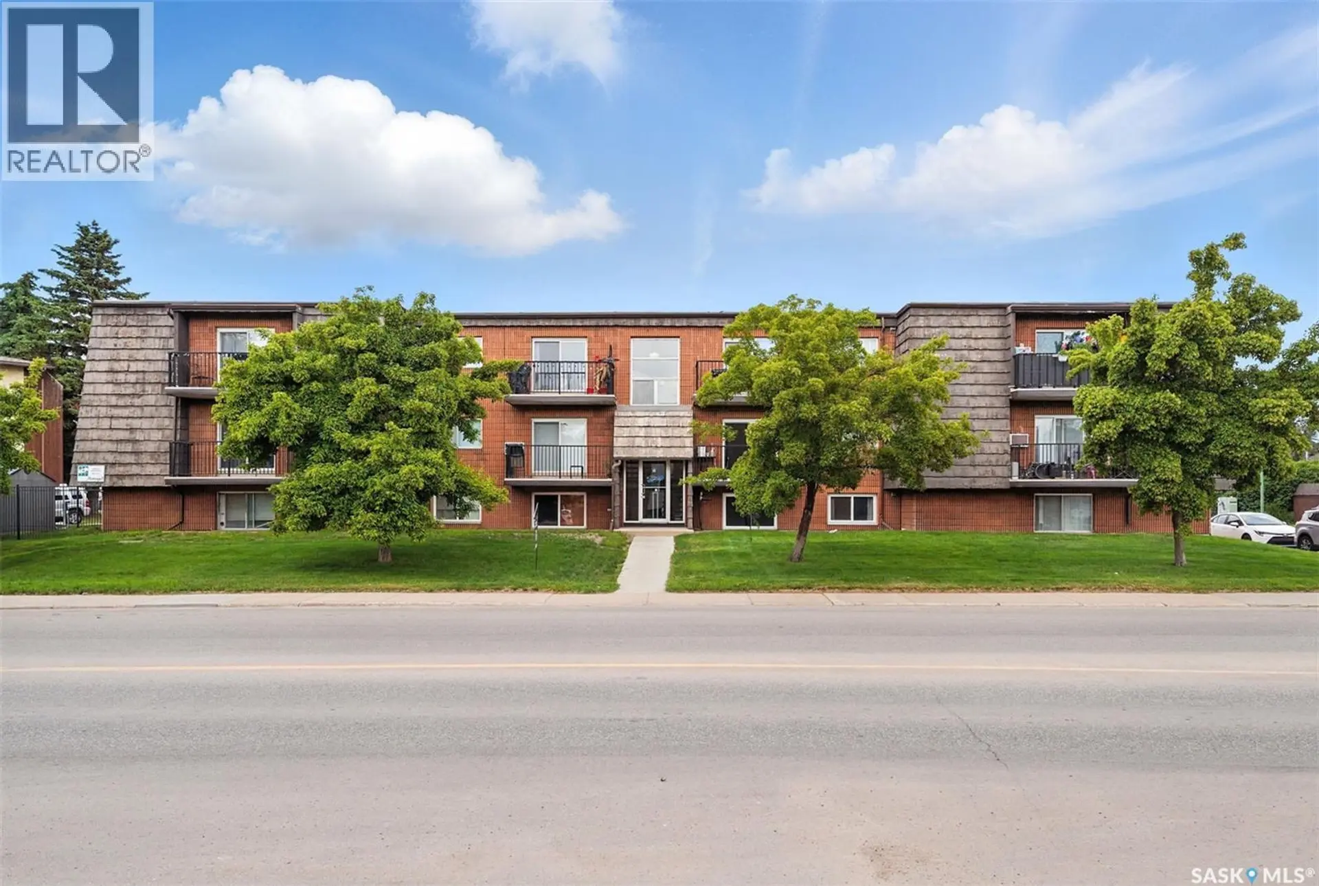 Property at #15 20 ASSINIBOINE DRIVE, Saskatoon, SK