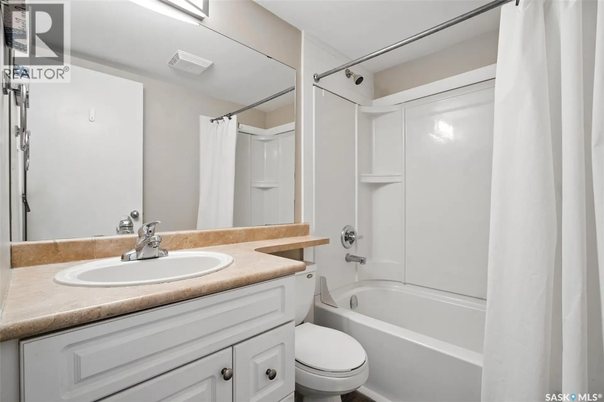 Property at #15 20 ASSINIBOINE DRIVE, Saskatoon, SK