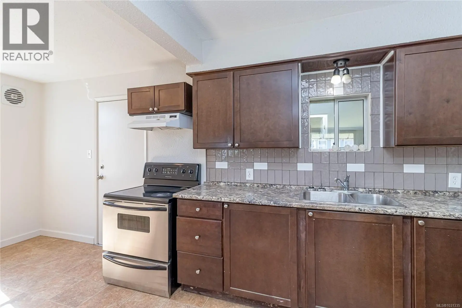 Property at 485 PARK AVE, Nanaimo, BC