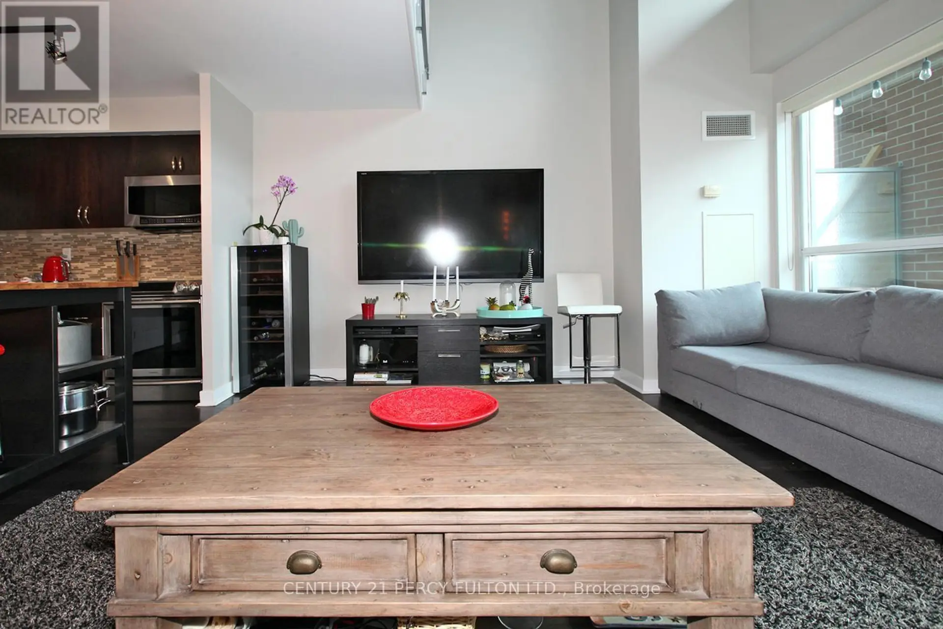 #406 80 WESTERN BATTERY ROAD - Image 9