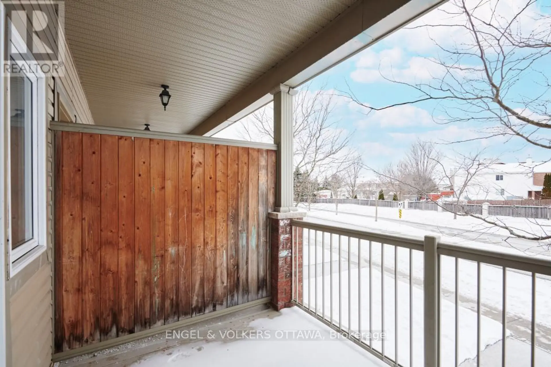 #5 165 WATERBRIDGE DRIVE - Image 17