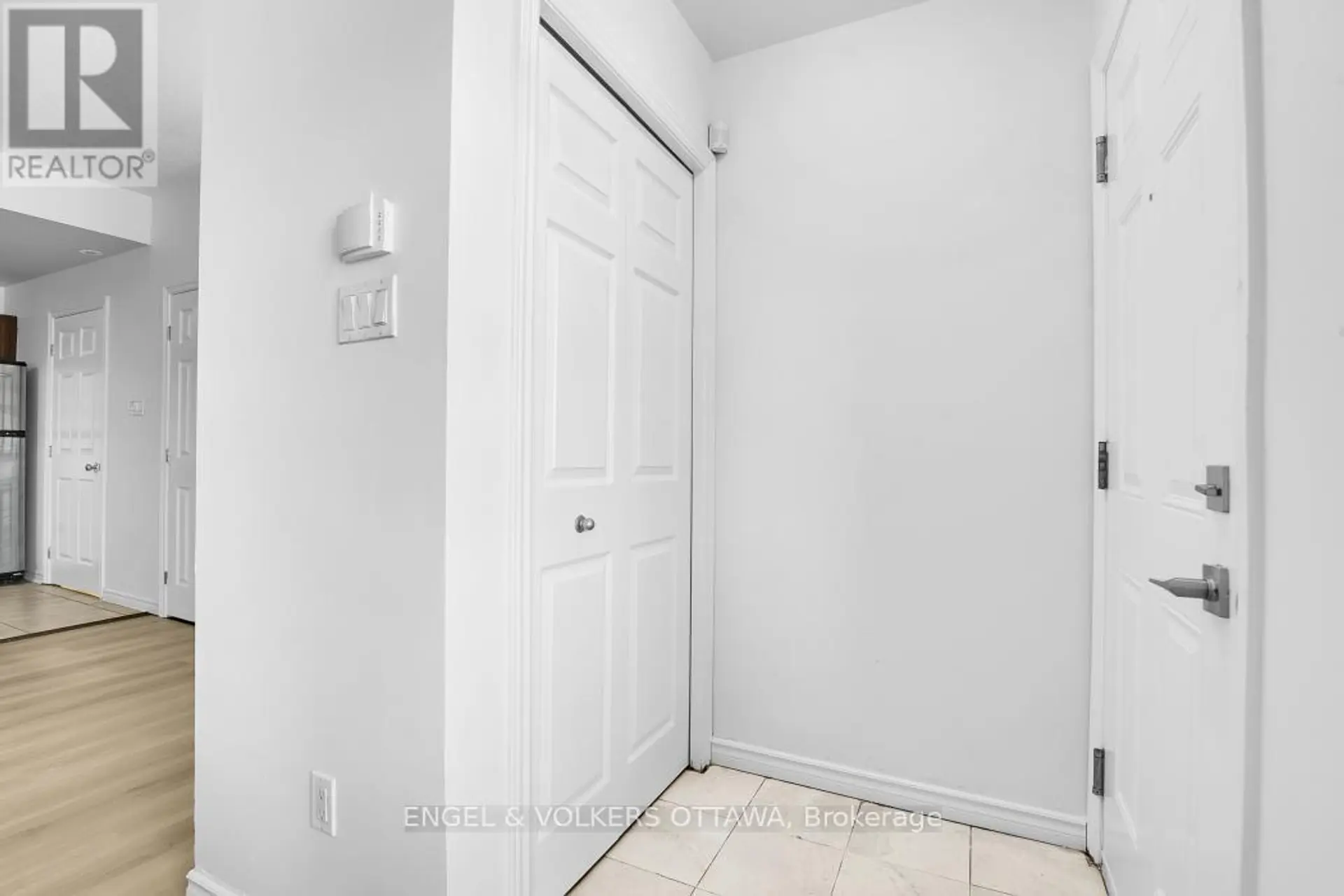 #5 165 WATERBRIDGE DRIVE - Image 2