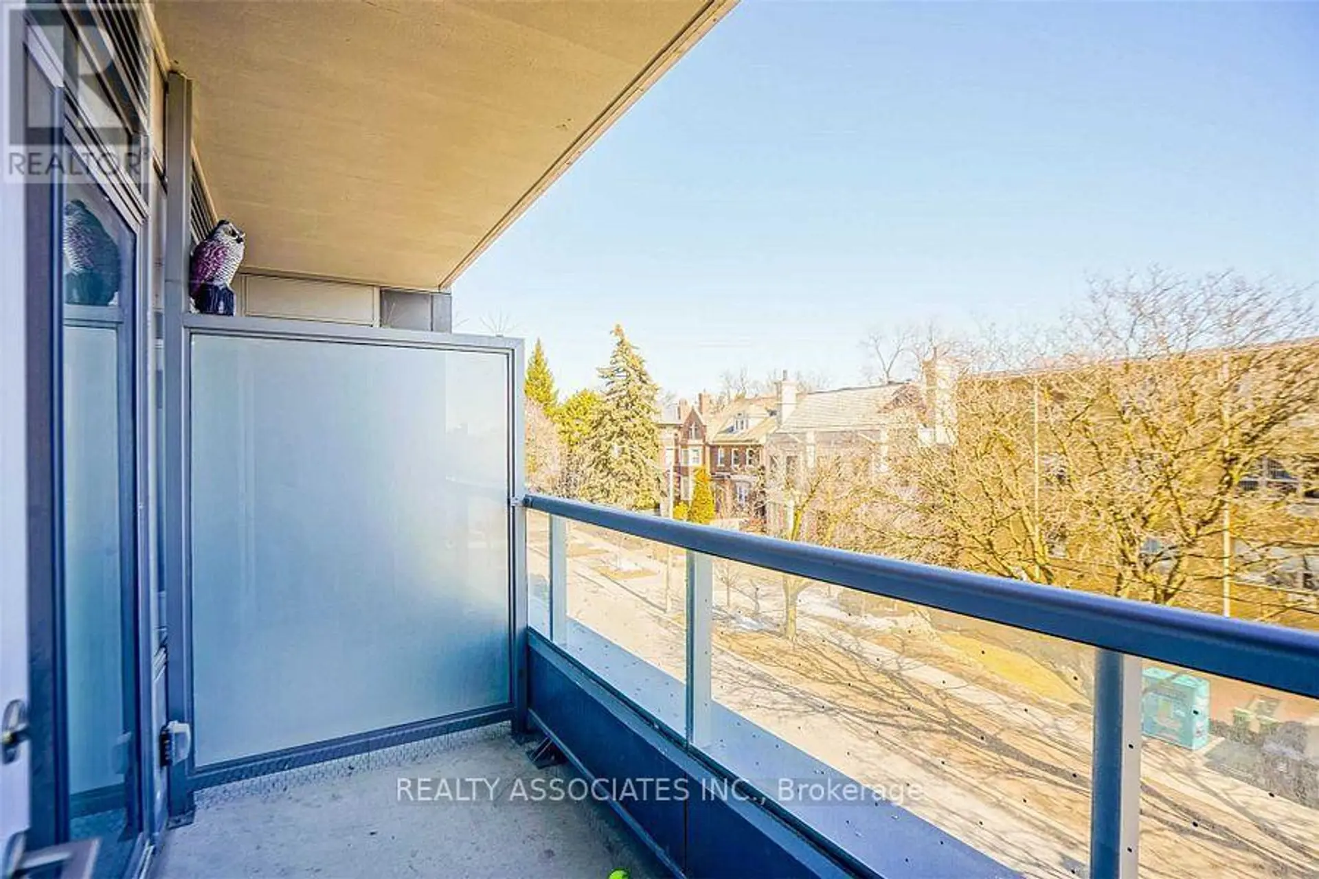 #307 6 PARKWOOD AVENUE - Image 11