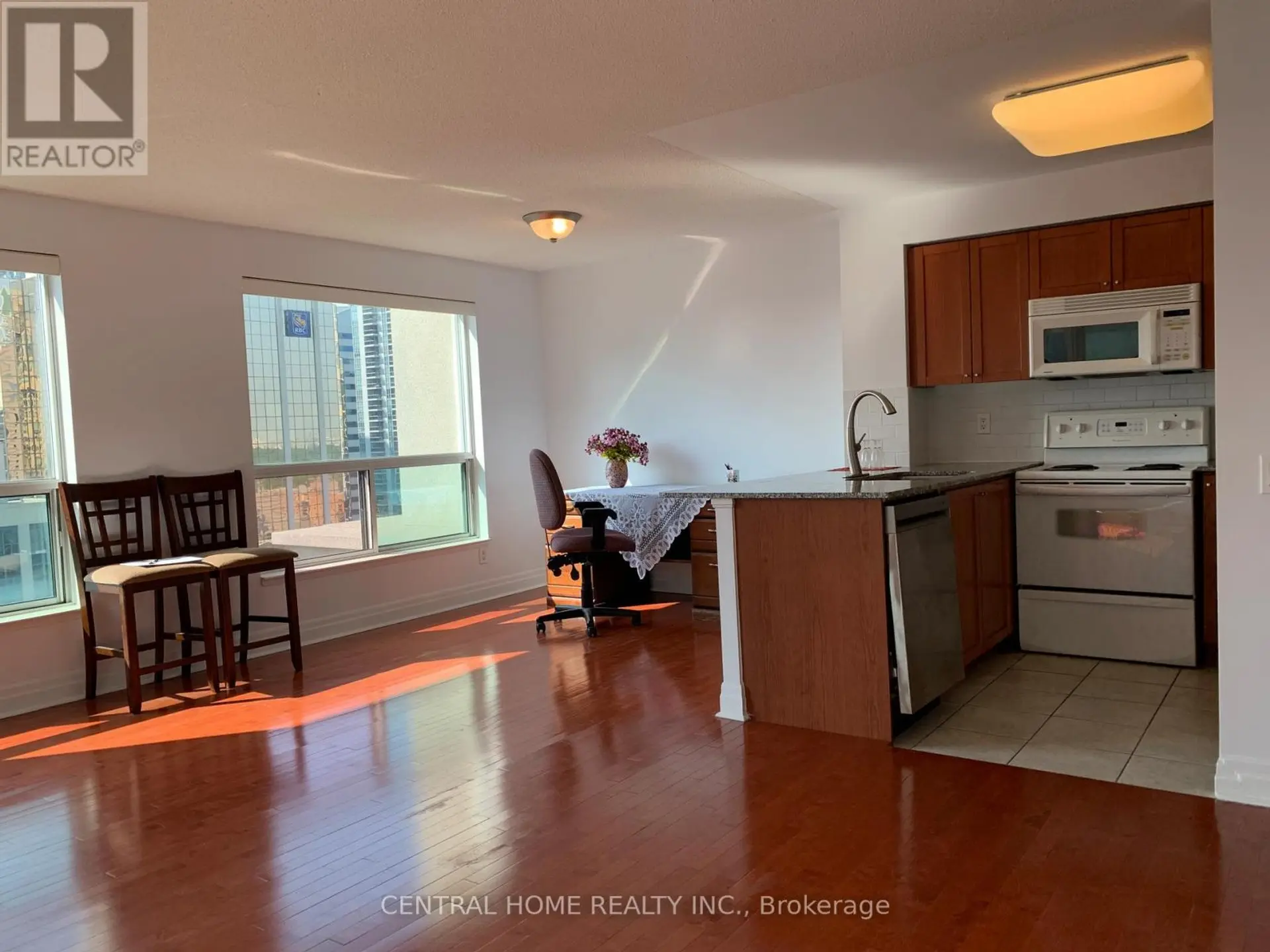 #2203 21 HILLCREST AVENUE - Image 13