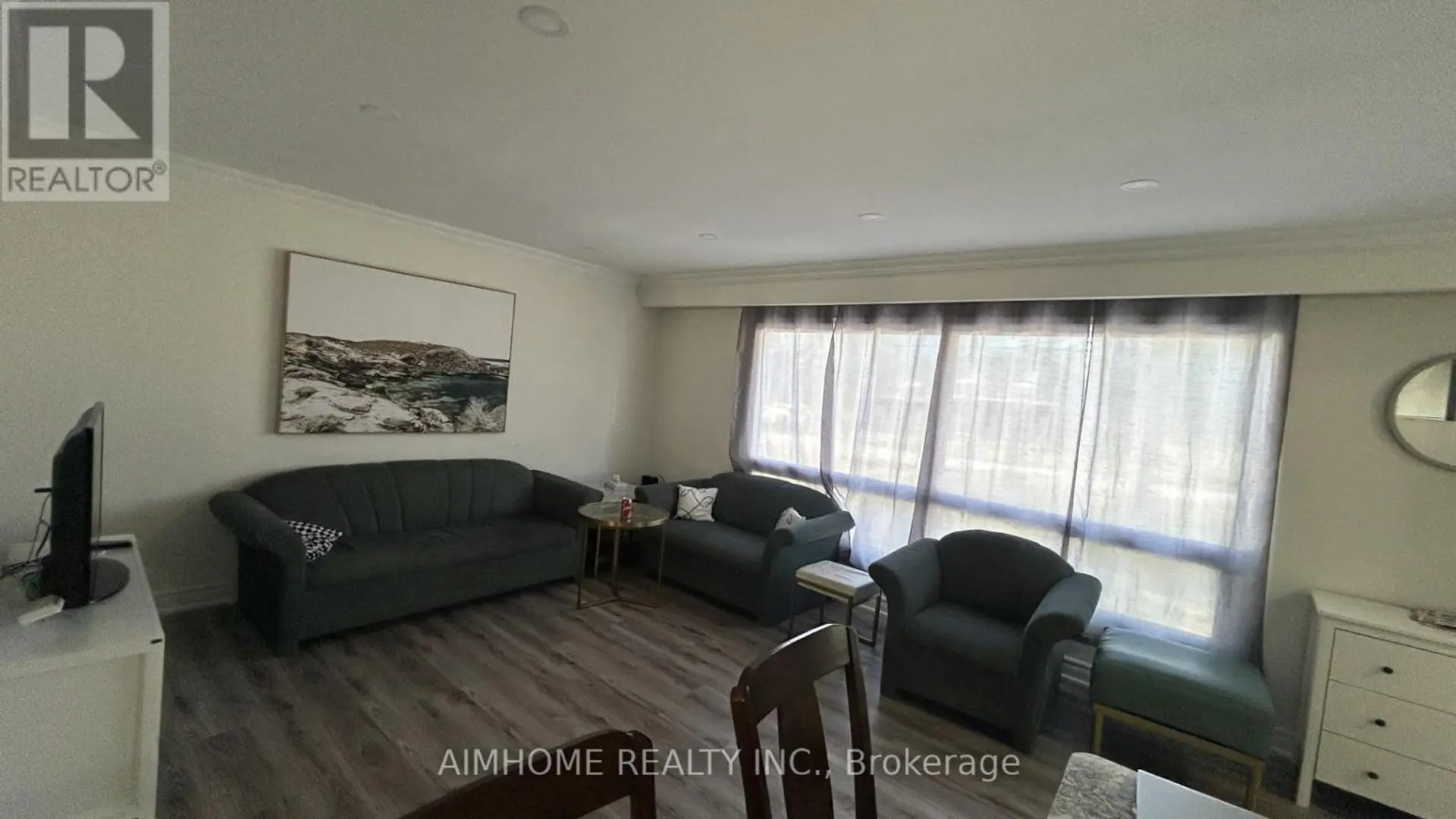 151 RIVEREDGE DRIVE - Image 3