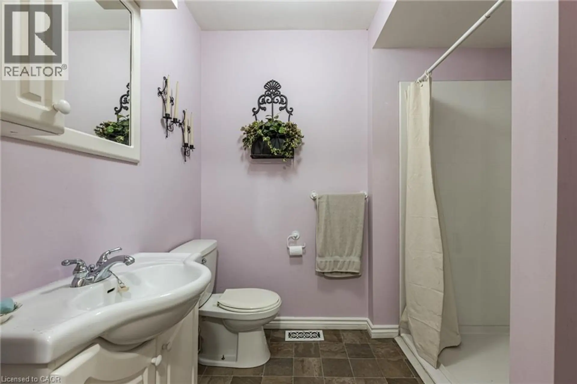 810 TATE AVENUE - Image 13