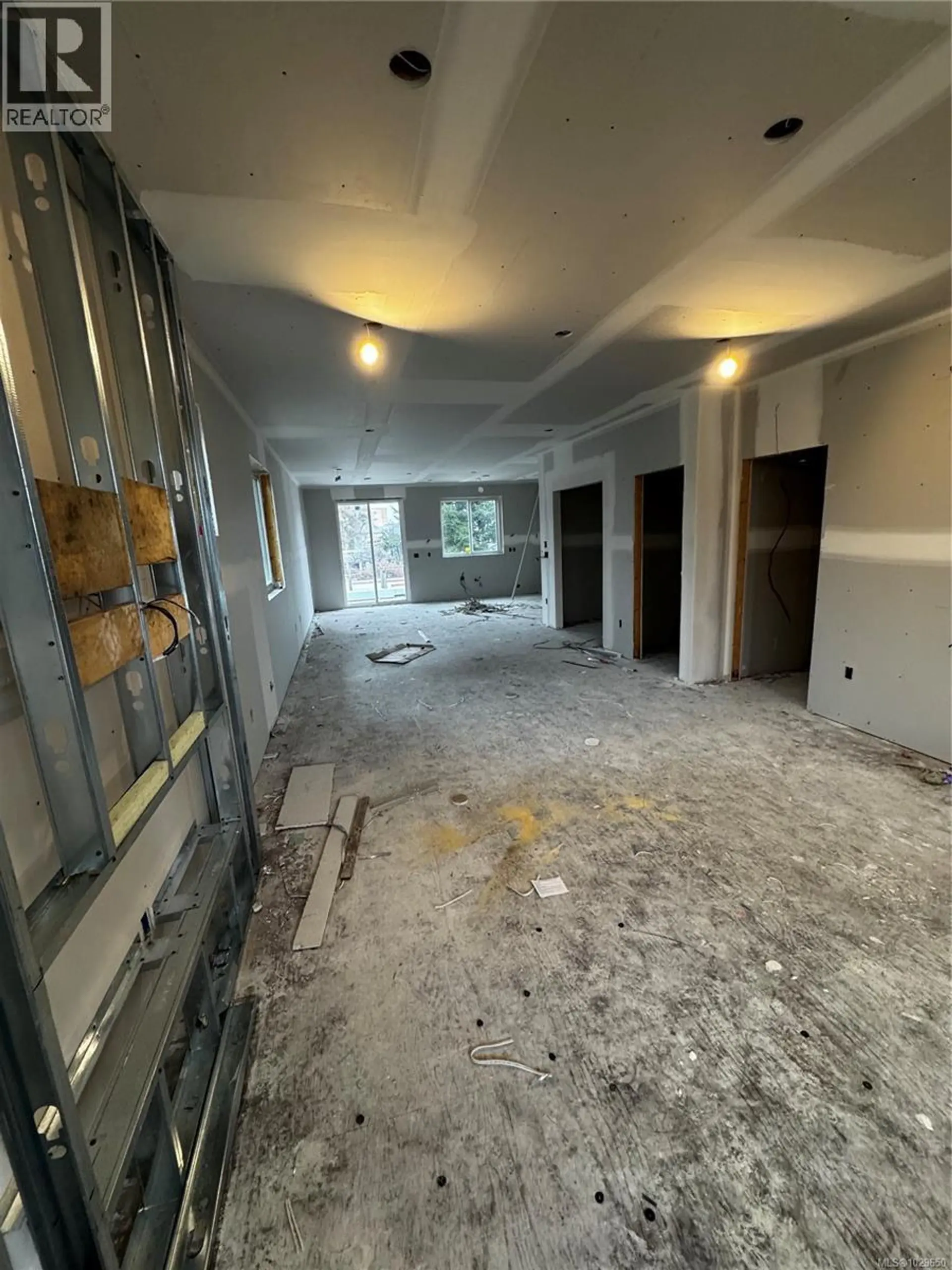 Property at #A 2235 SHELBOURNE ST, Victoria, BC