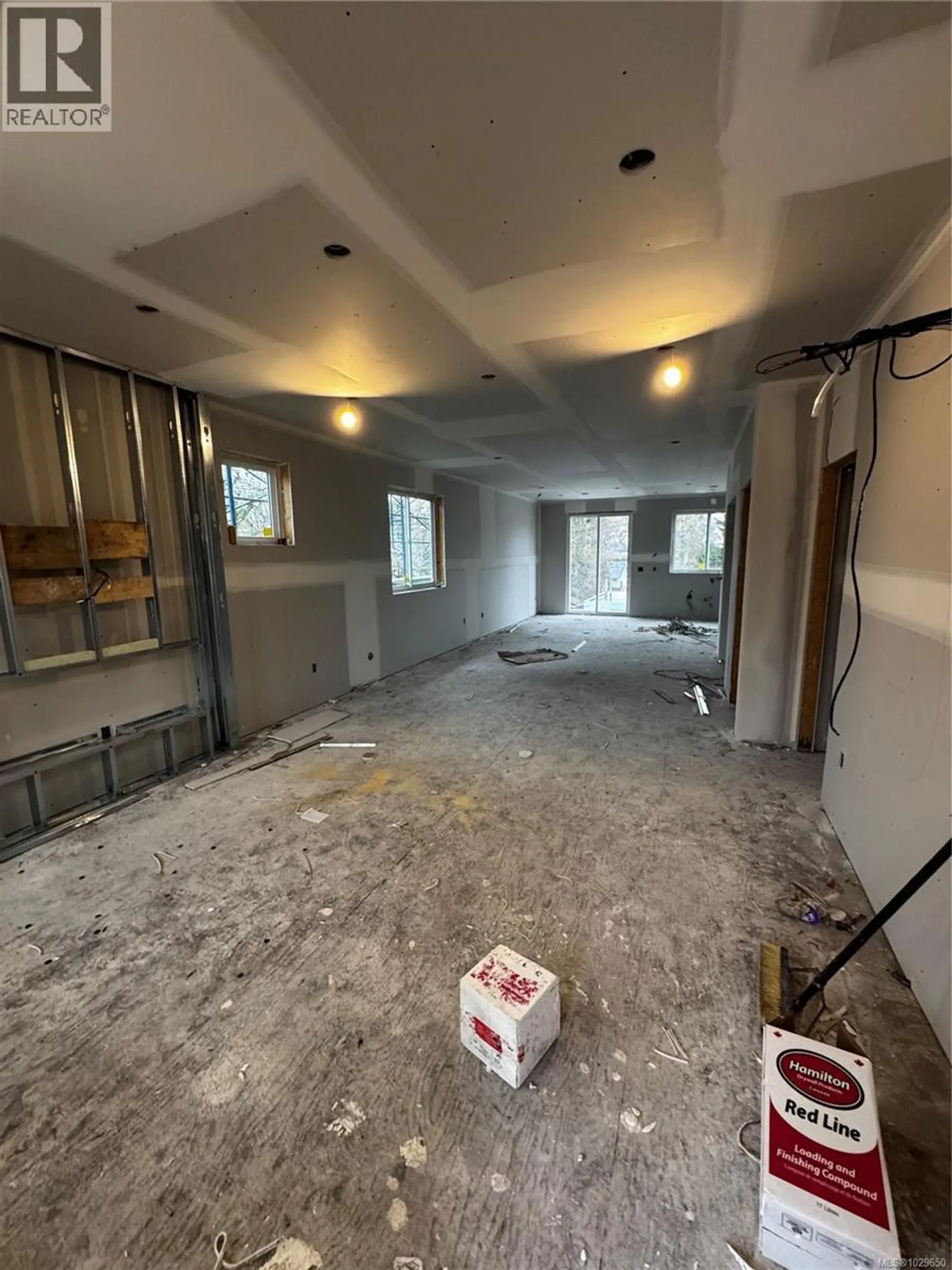 Property at #A 2235 SHELBOURNE ST, Victoria, BC