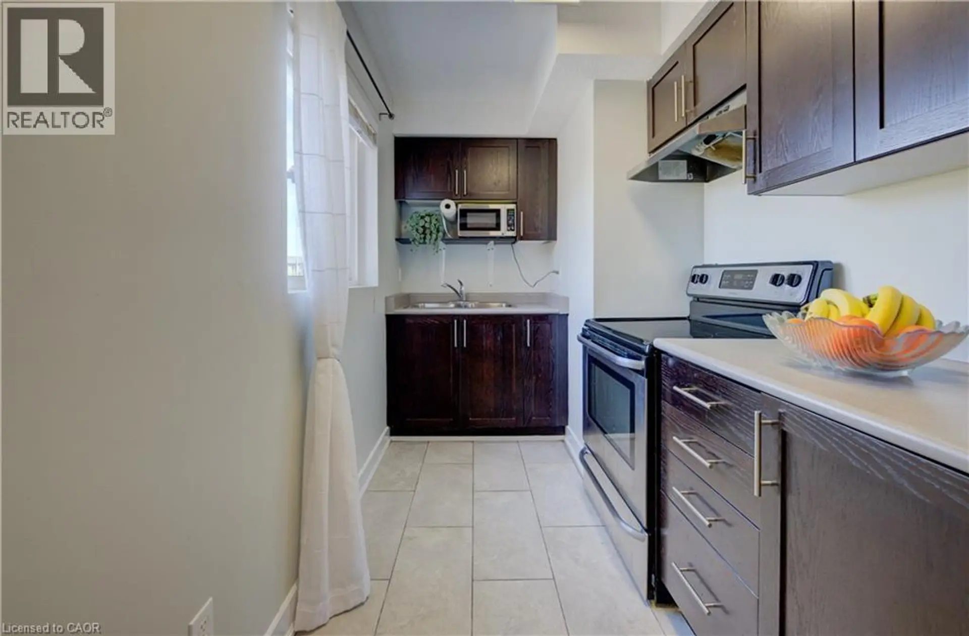 #6A 185 WINDALE Crescent - Image 7