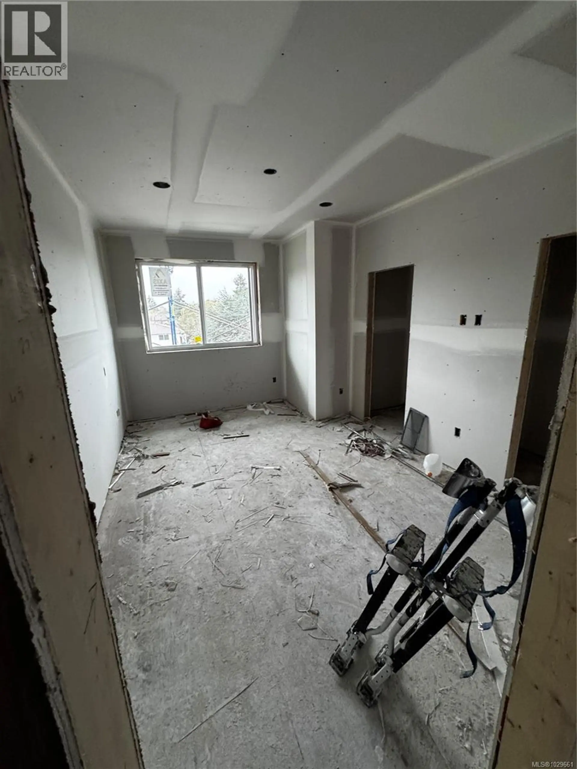 Property at #C 2235 SHELBOURNE ST, Victoria, BC