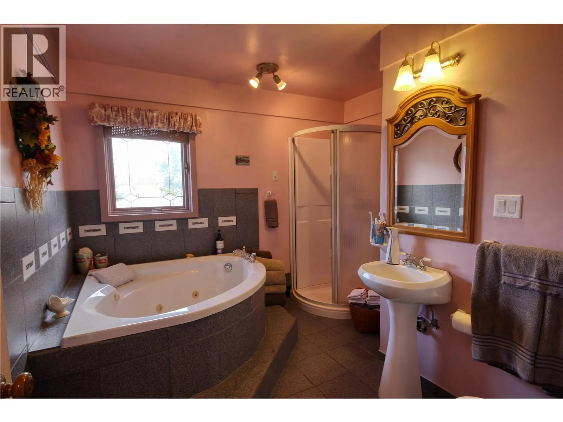 Property at 4771 BURNS AVENUE, Canal Flats, BC