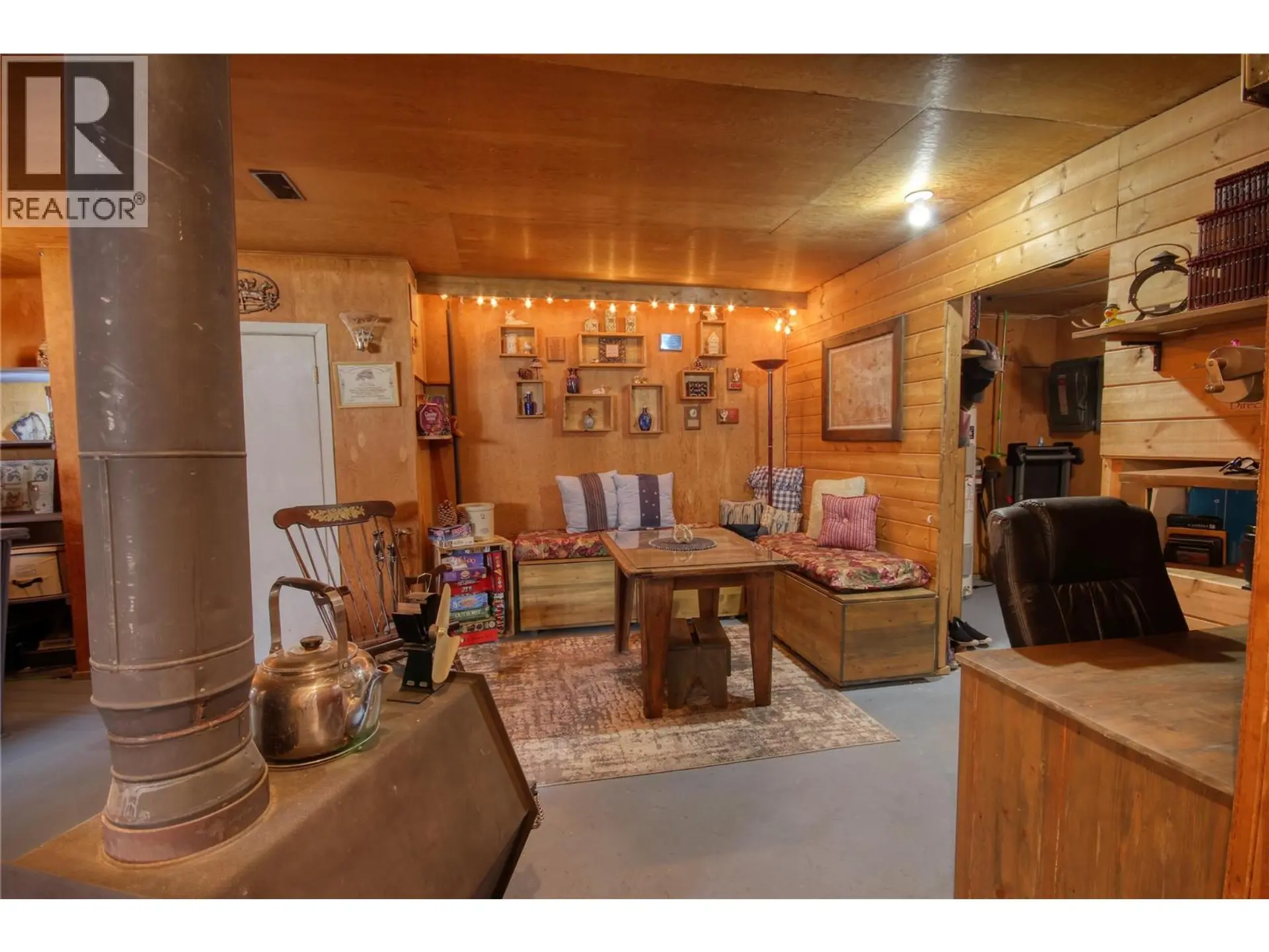 Property at 4771 BURNS AVENUE, Canal Flats, BC