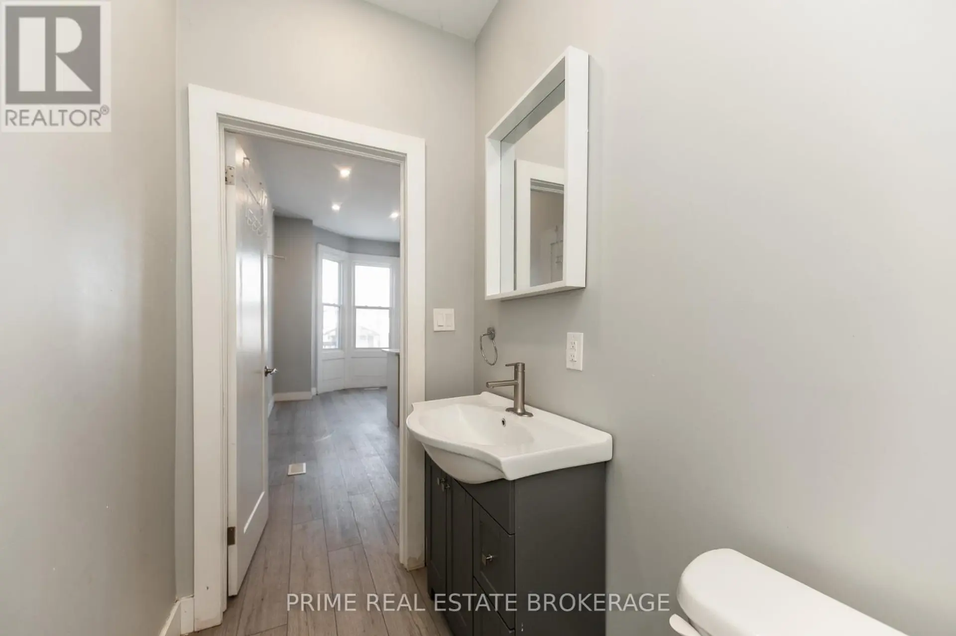 46 STANLEY STREET - Image 12
