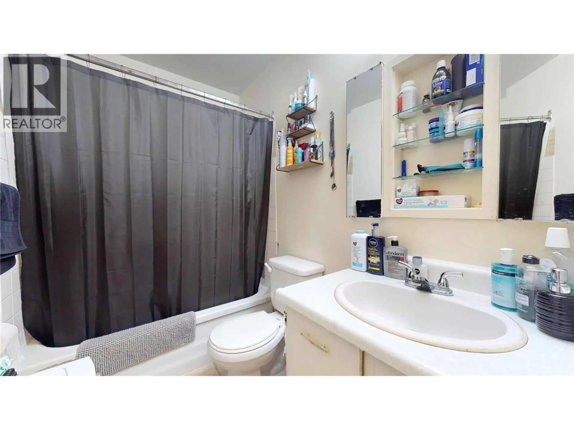 Property at #207 2117 2ND STREET N, Cranbrook, BC