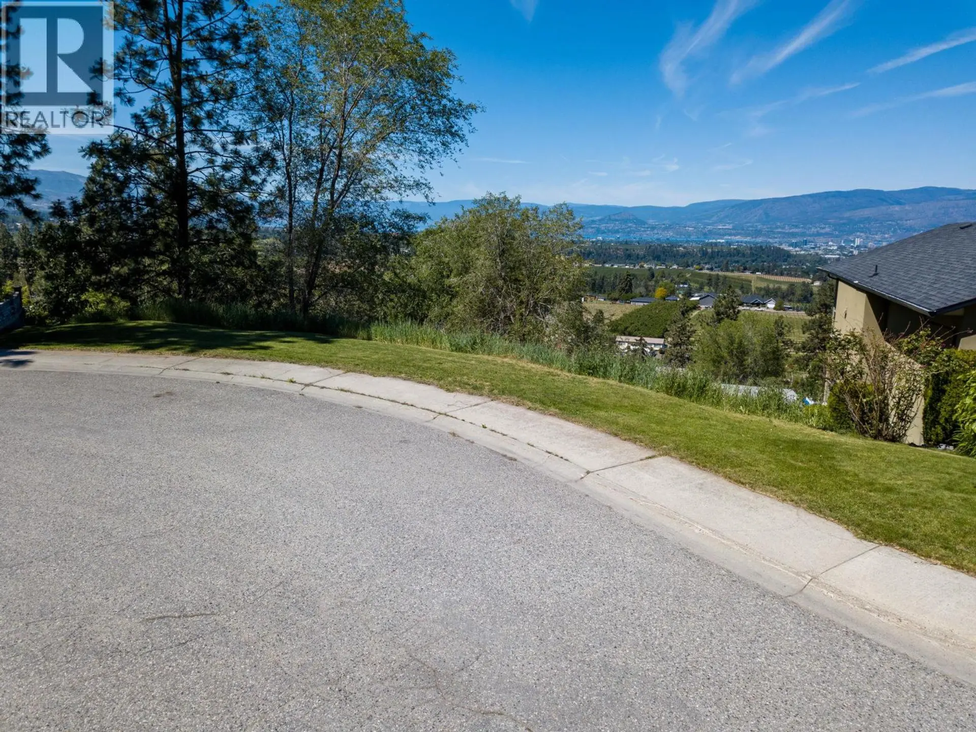 Property at 952 ACKERMAN COURT, Kelowna, BC