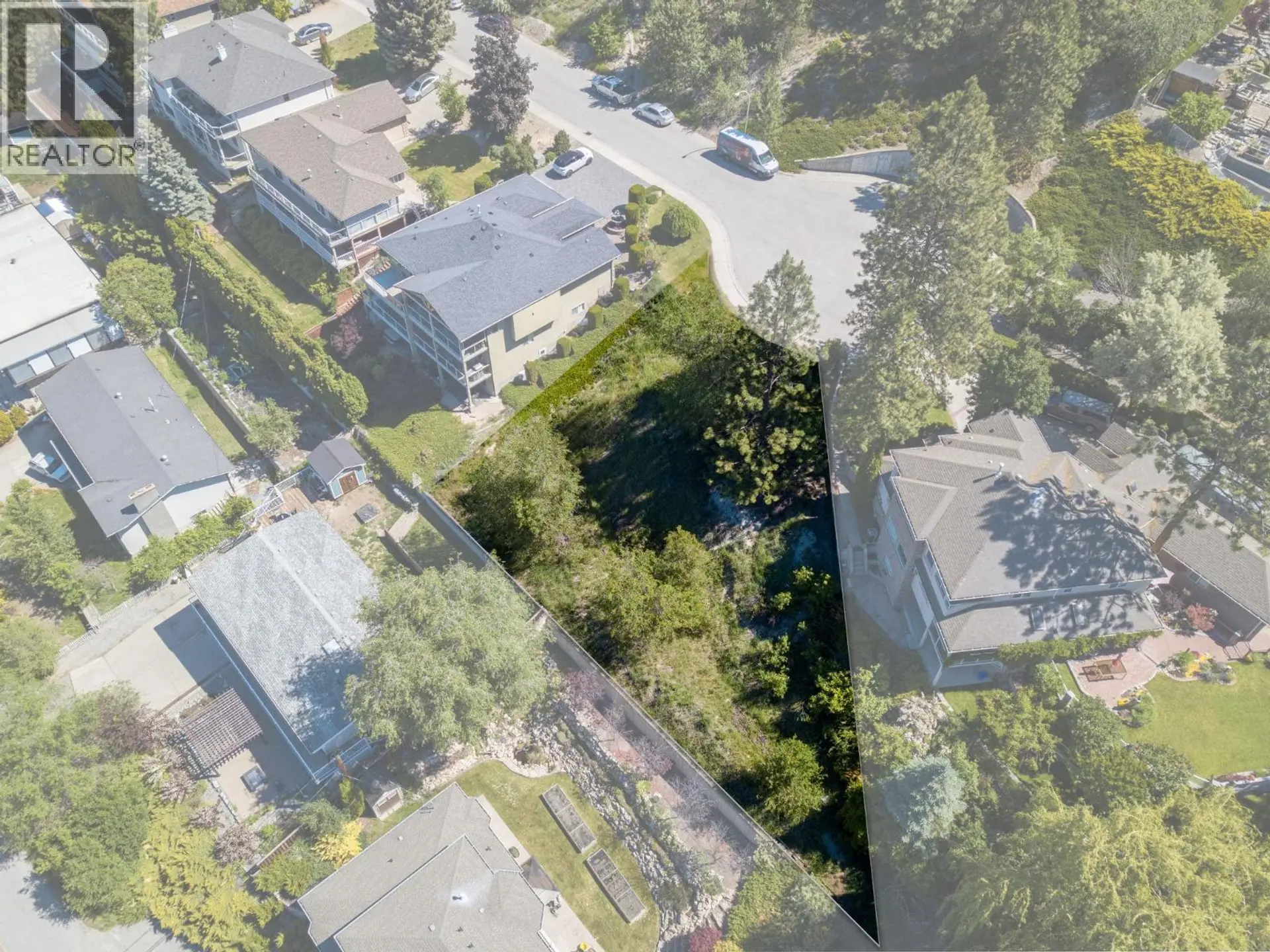 Property at 952 ACKERMAN COURT, Kelowna, BC