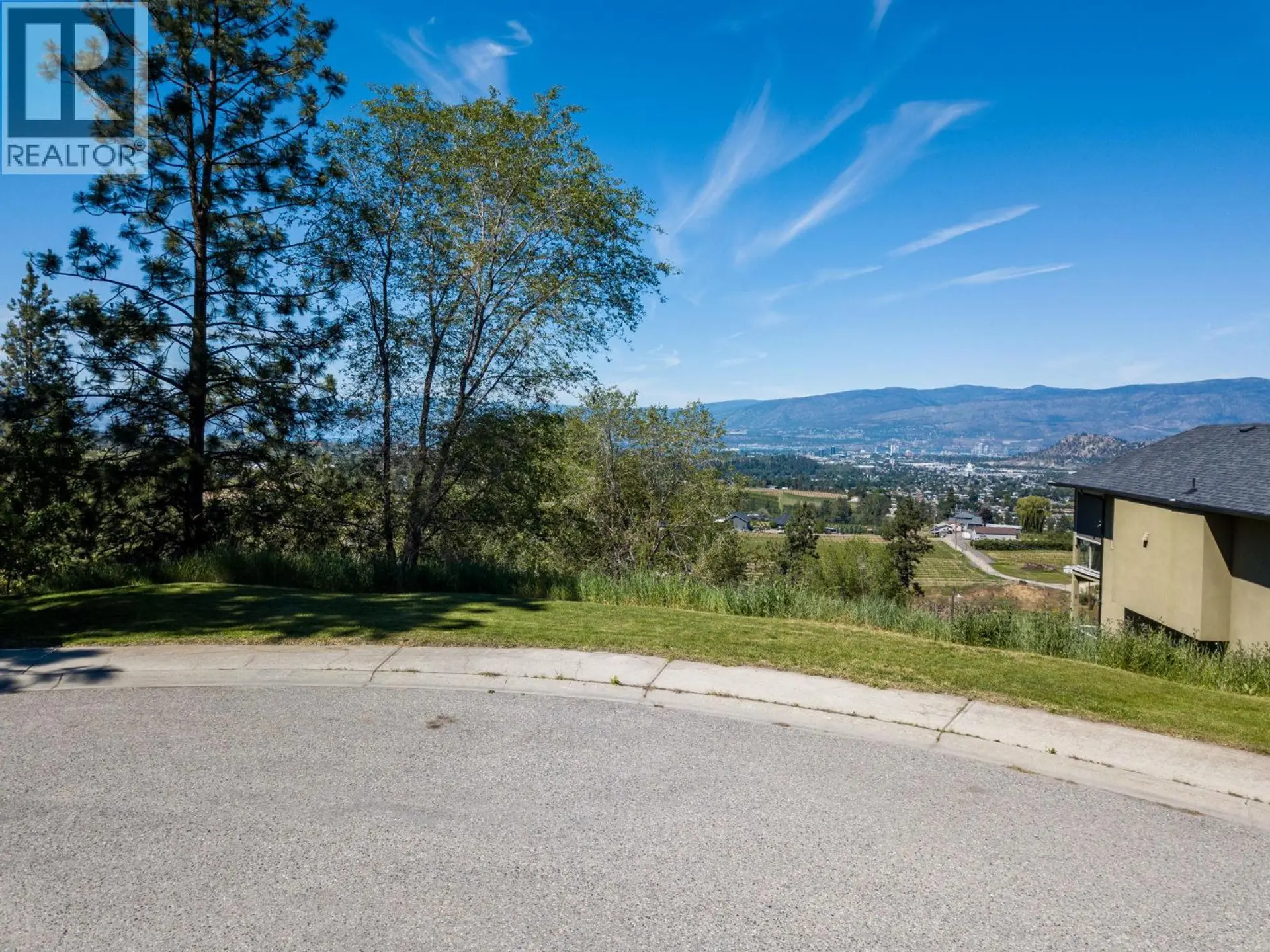 Property at 952 ACKERMAN COURT, Kelowna, BC