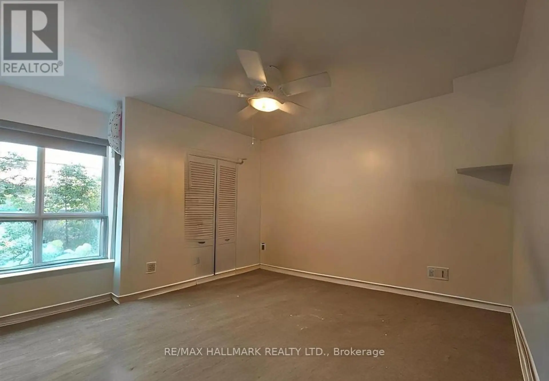 #105 88 CHARLES STREET E - Image 3