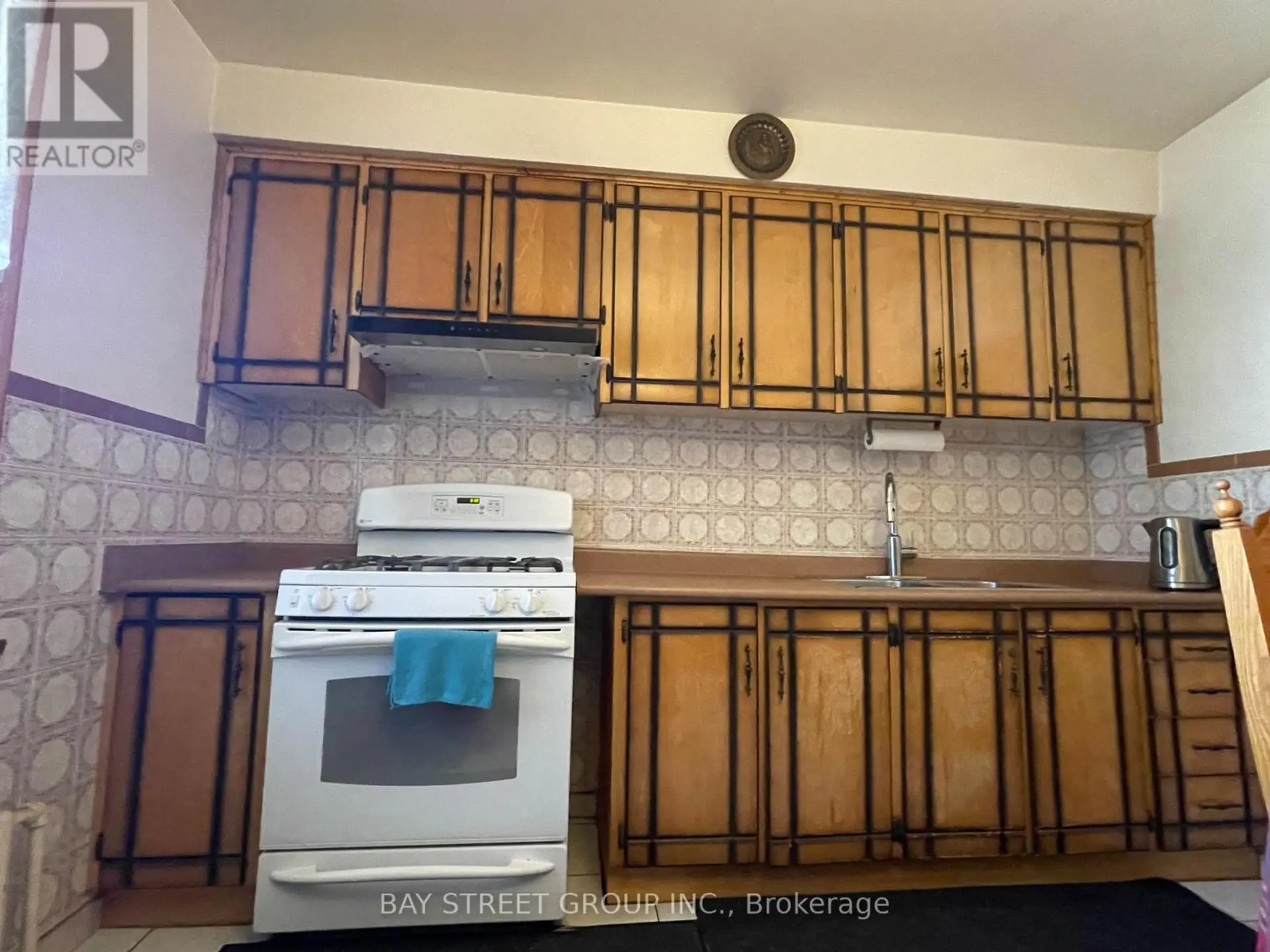 543 CRAWFORD STREET - Image 3