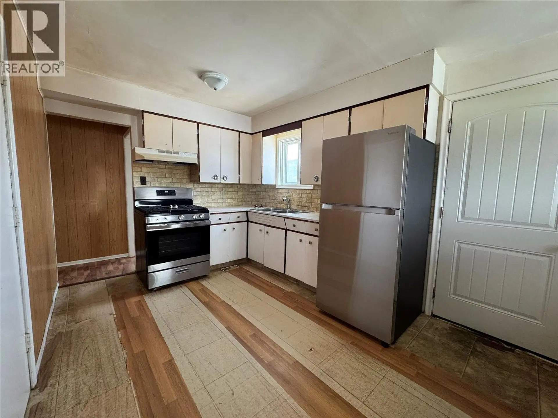 Property at 1120 119 AVENUE, Dawson Creek, BC