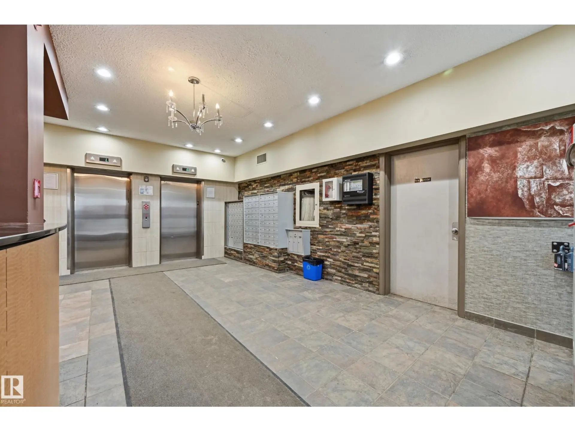 #209 9710 105 ST NW NW - Image 13