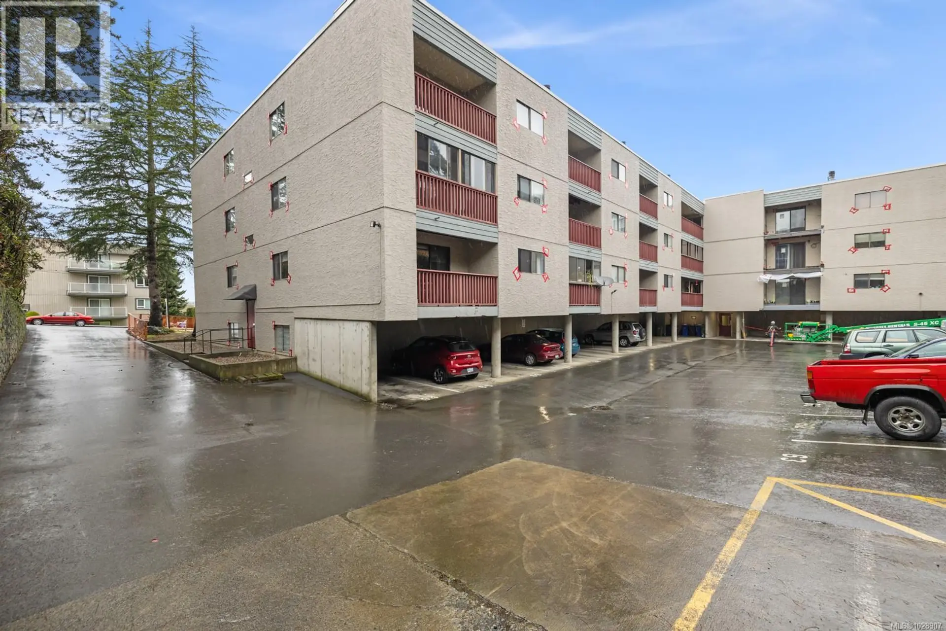 Property at #215 3255 GLASGOW AVE, Saanich, BC