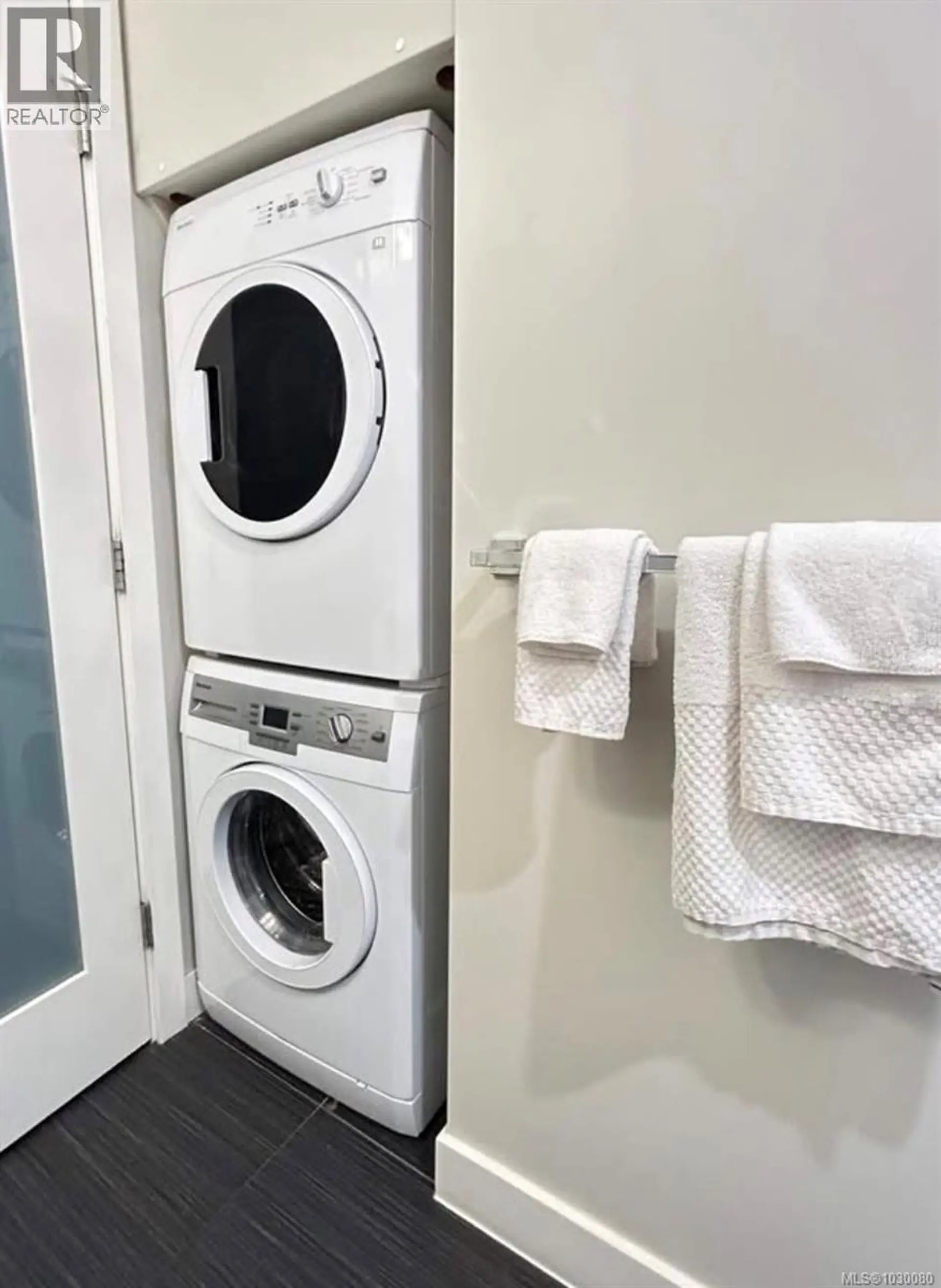 Property at #301 613 HERALD ST, Victoria, BC