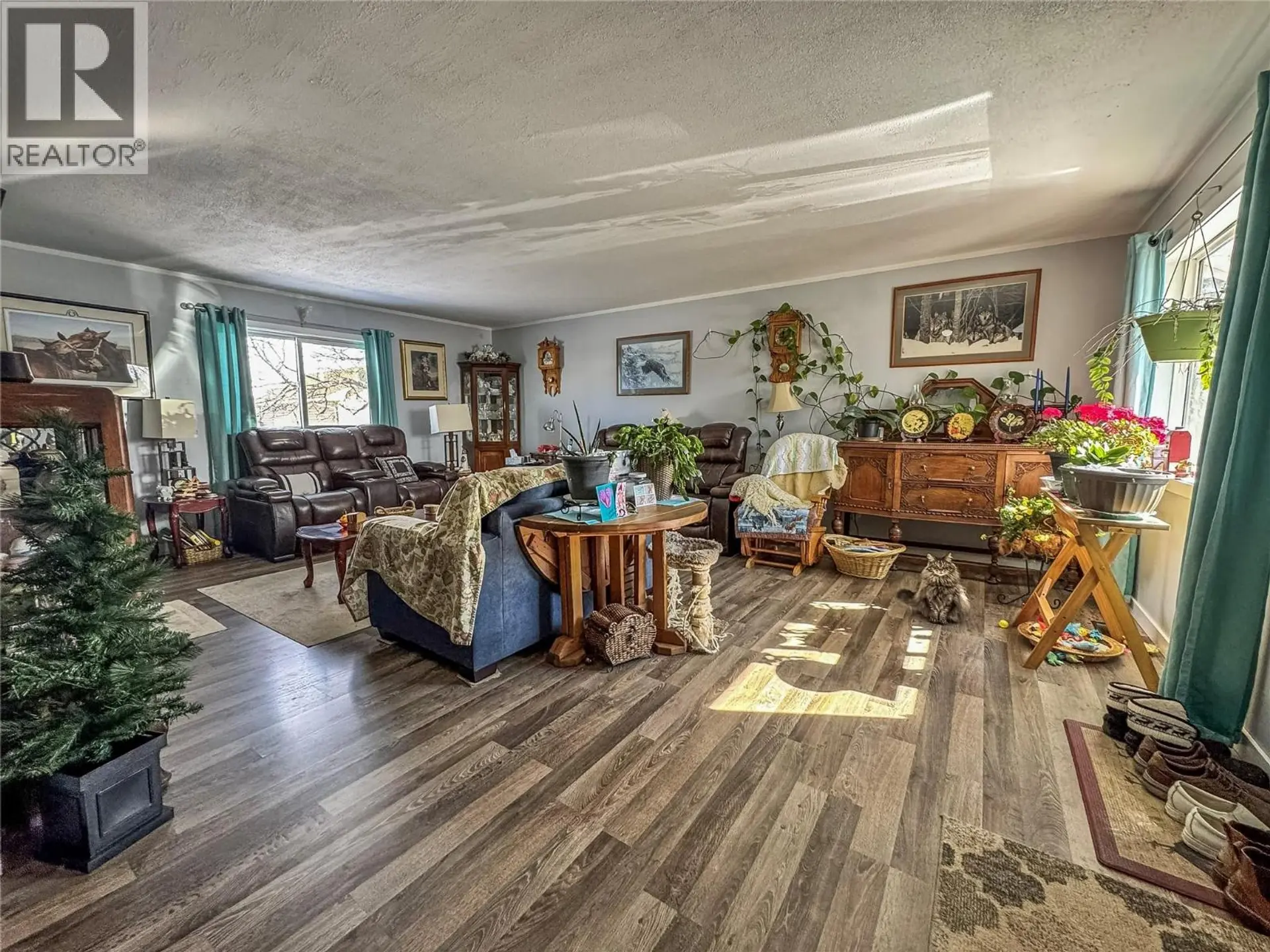 Property at 4900 50 AVENUE, Pouce Coupe, BC