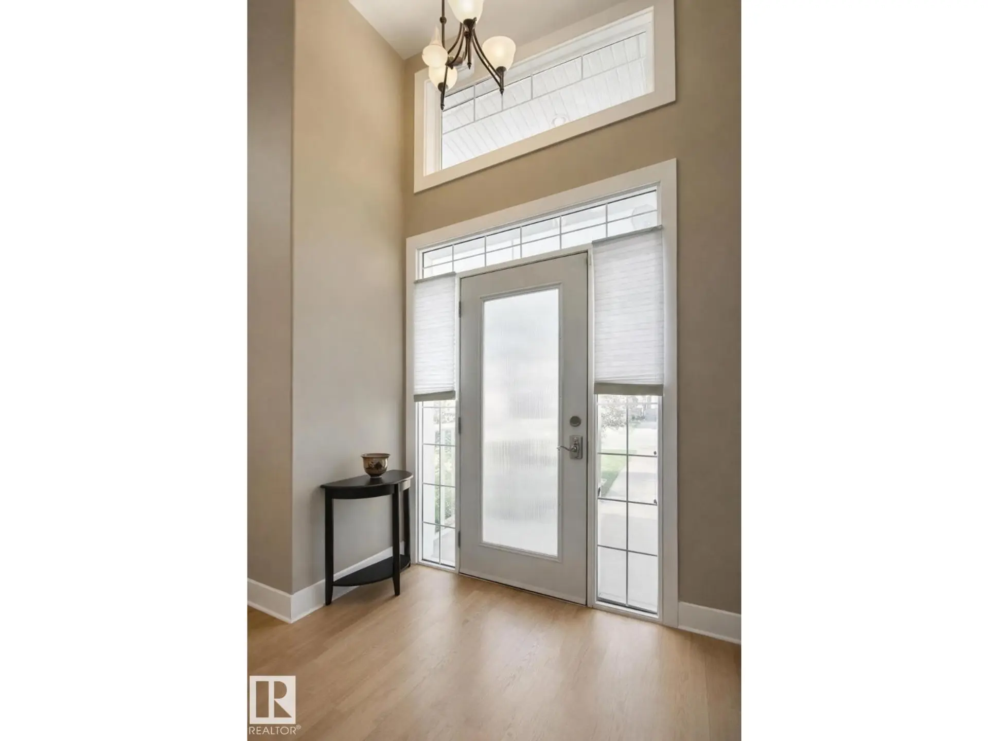 6712 18 AVE SW SW SW - Image 2