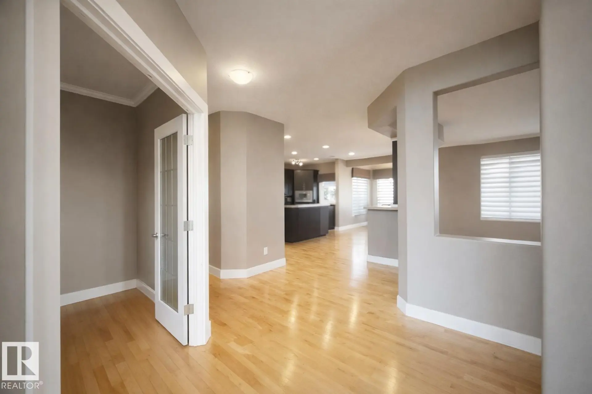 6712 18 AVE SW SW SW - Image 3