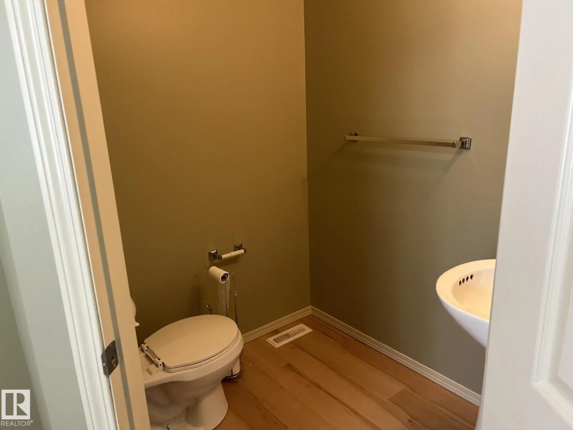 #112 4350 23 ST NW - Image 16