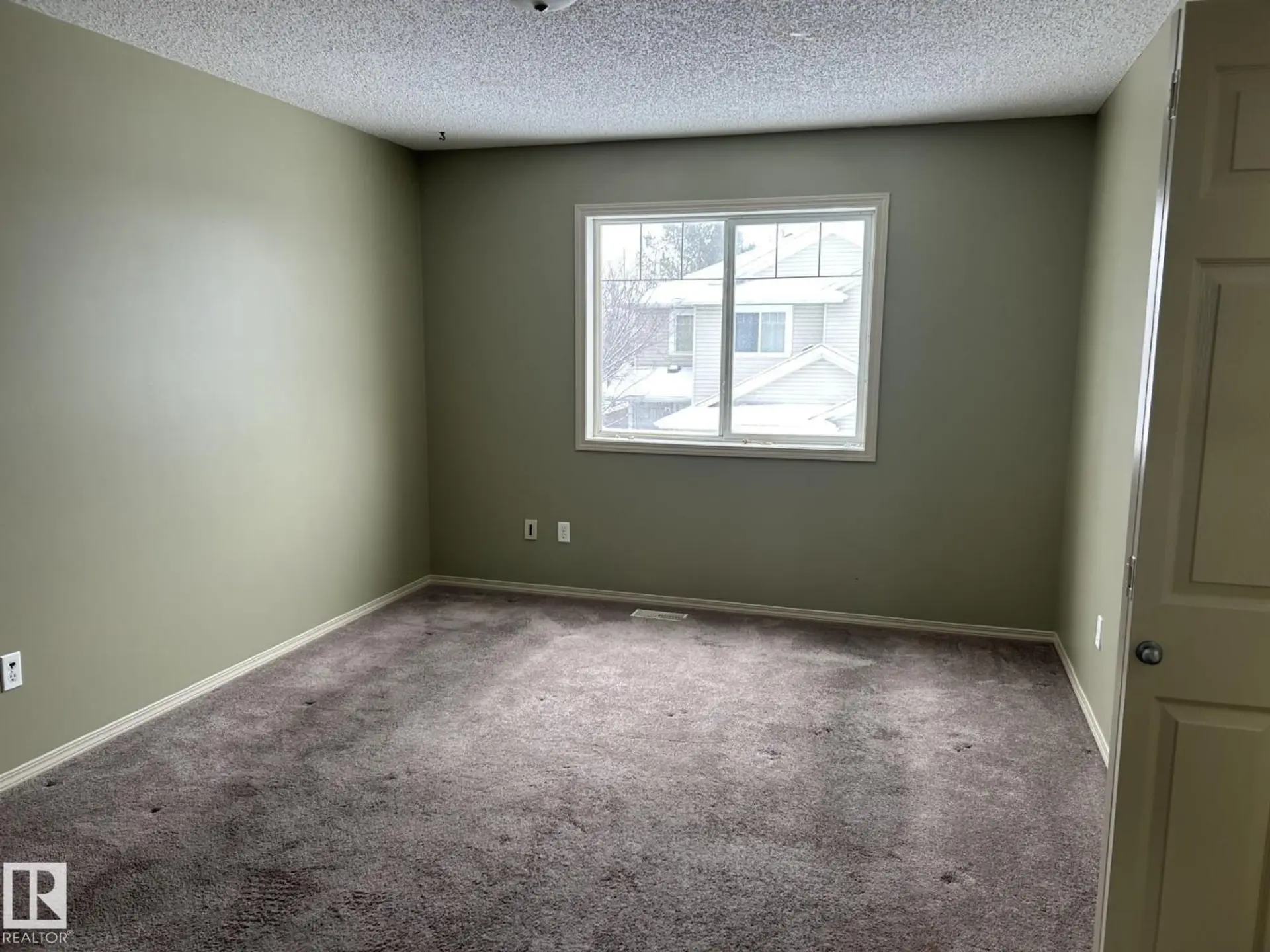 #112 4350 23 ST NW - Image 8