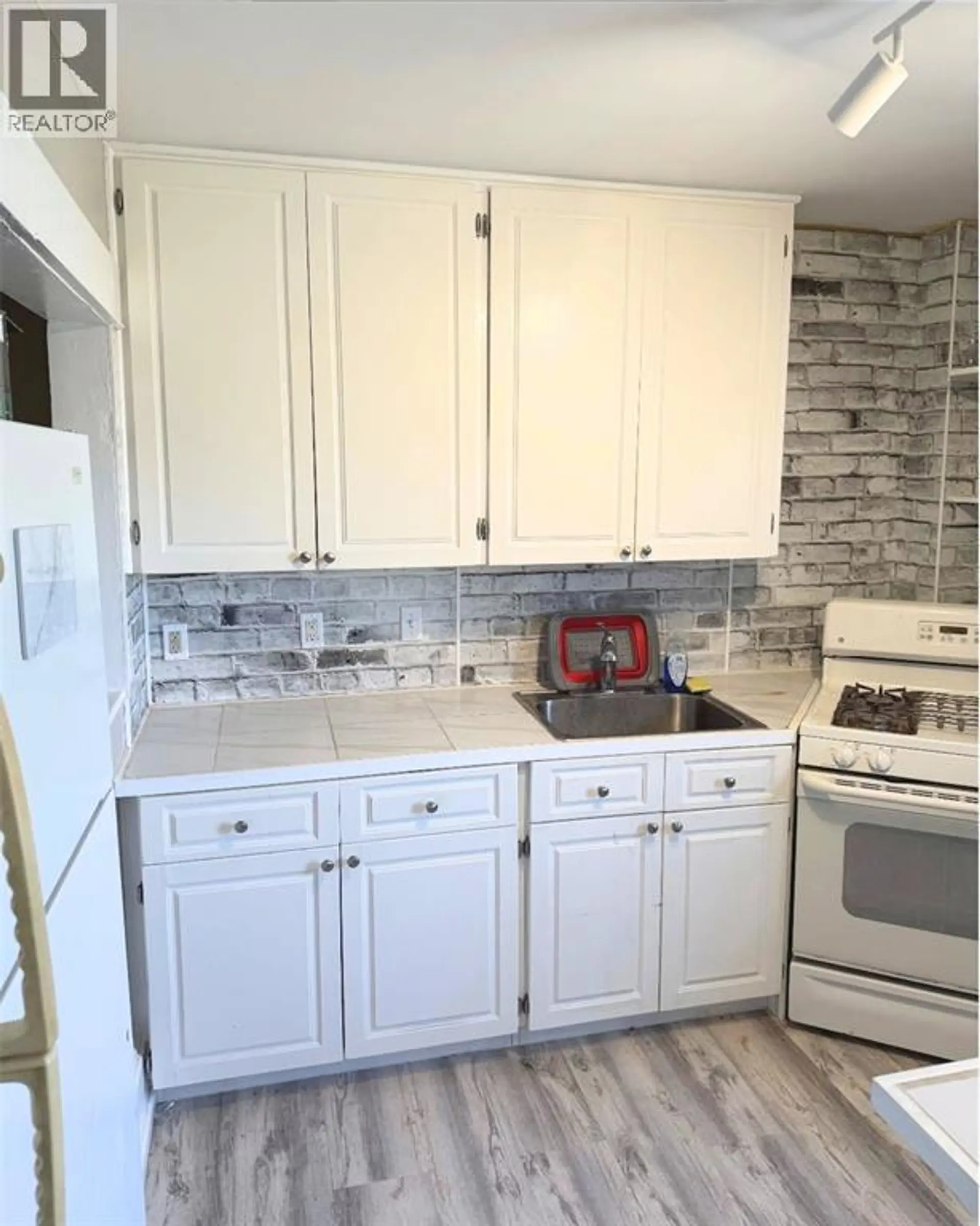 Property at 270 QUEEN STREET, Sarnia, ON