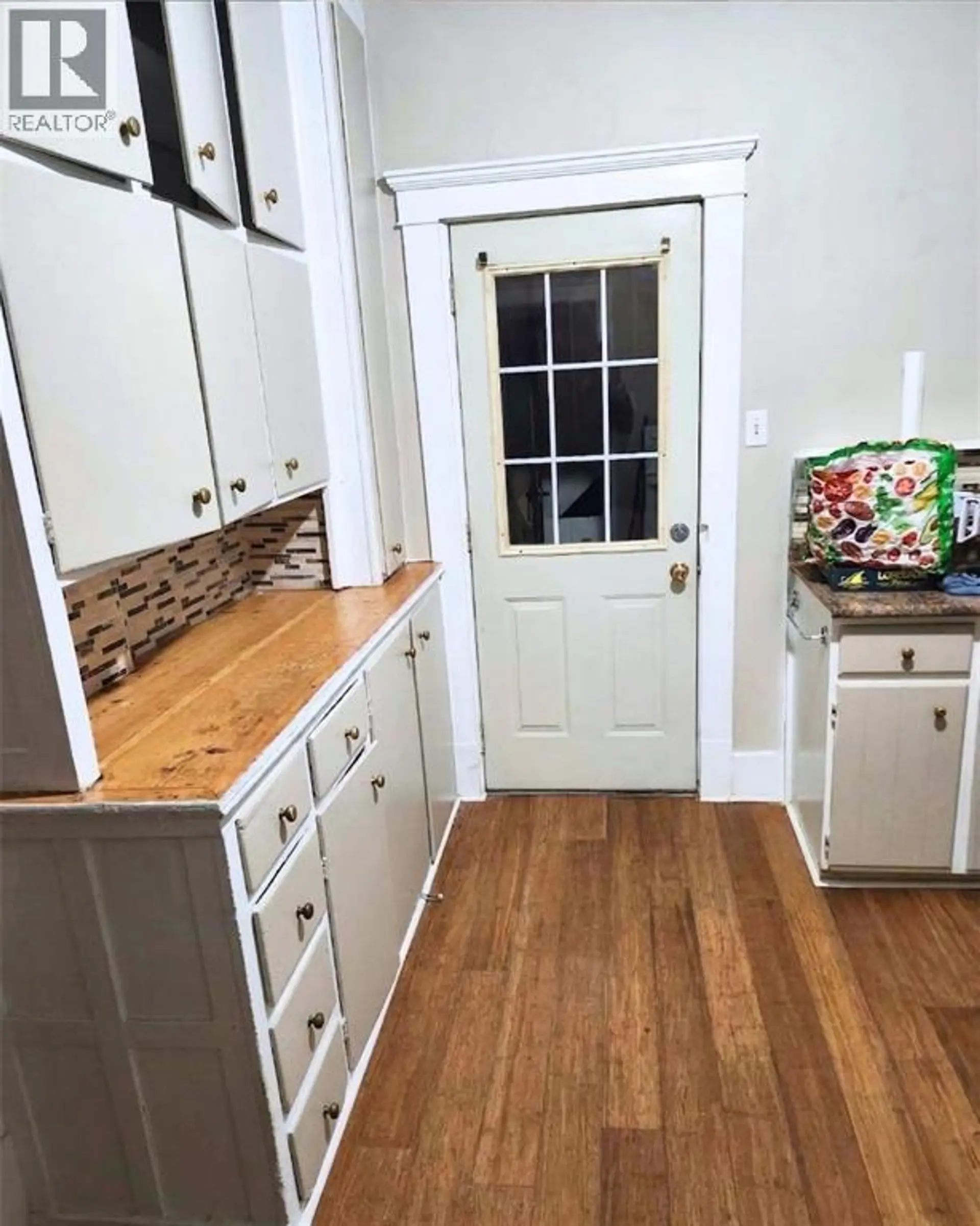 Property at 270 QUEEN STREET, Sarnia, ON