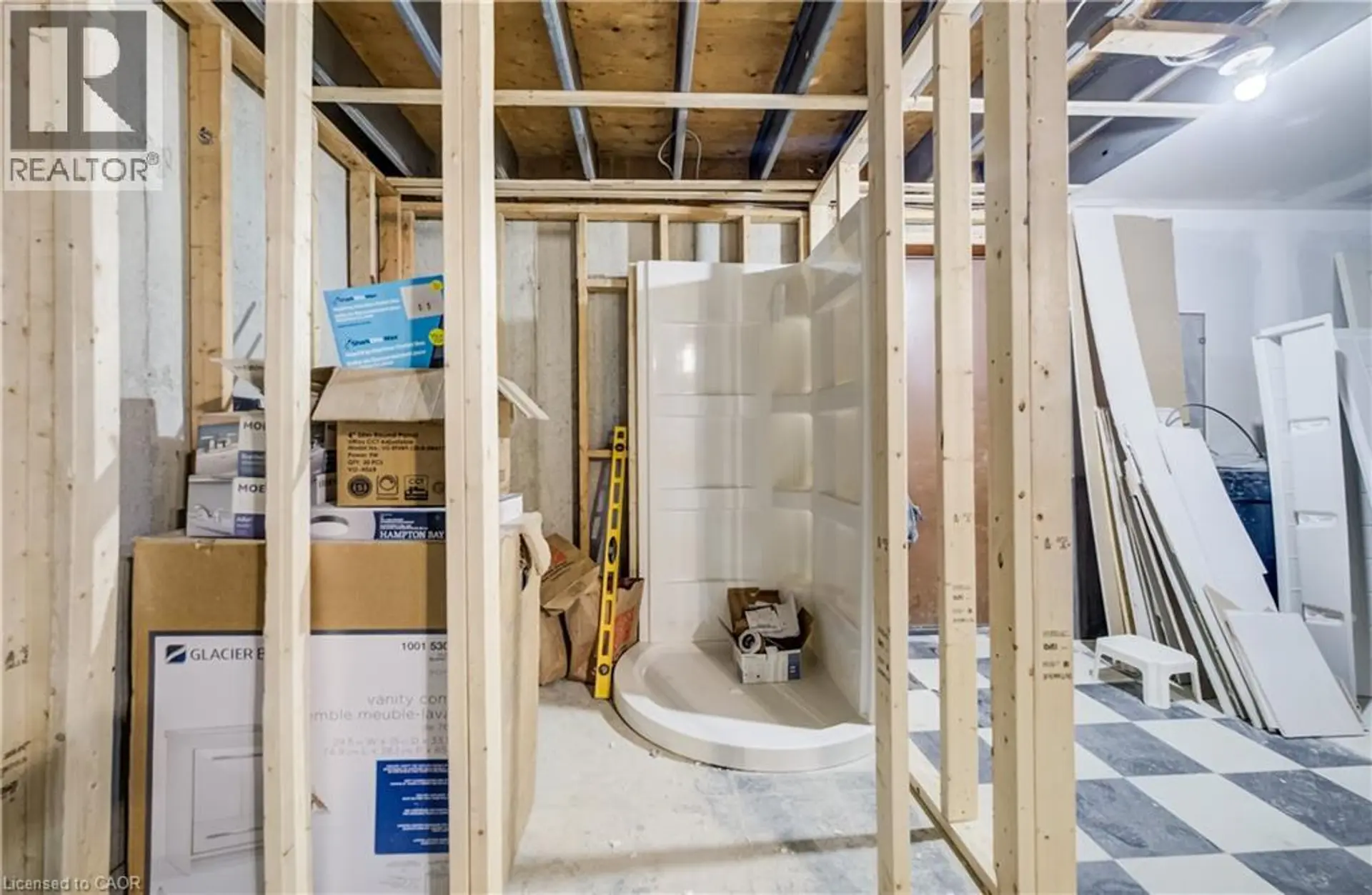 #18 249 CEDARBRAE AVENUE - Image 15