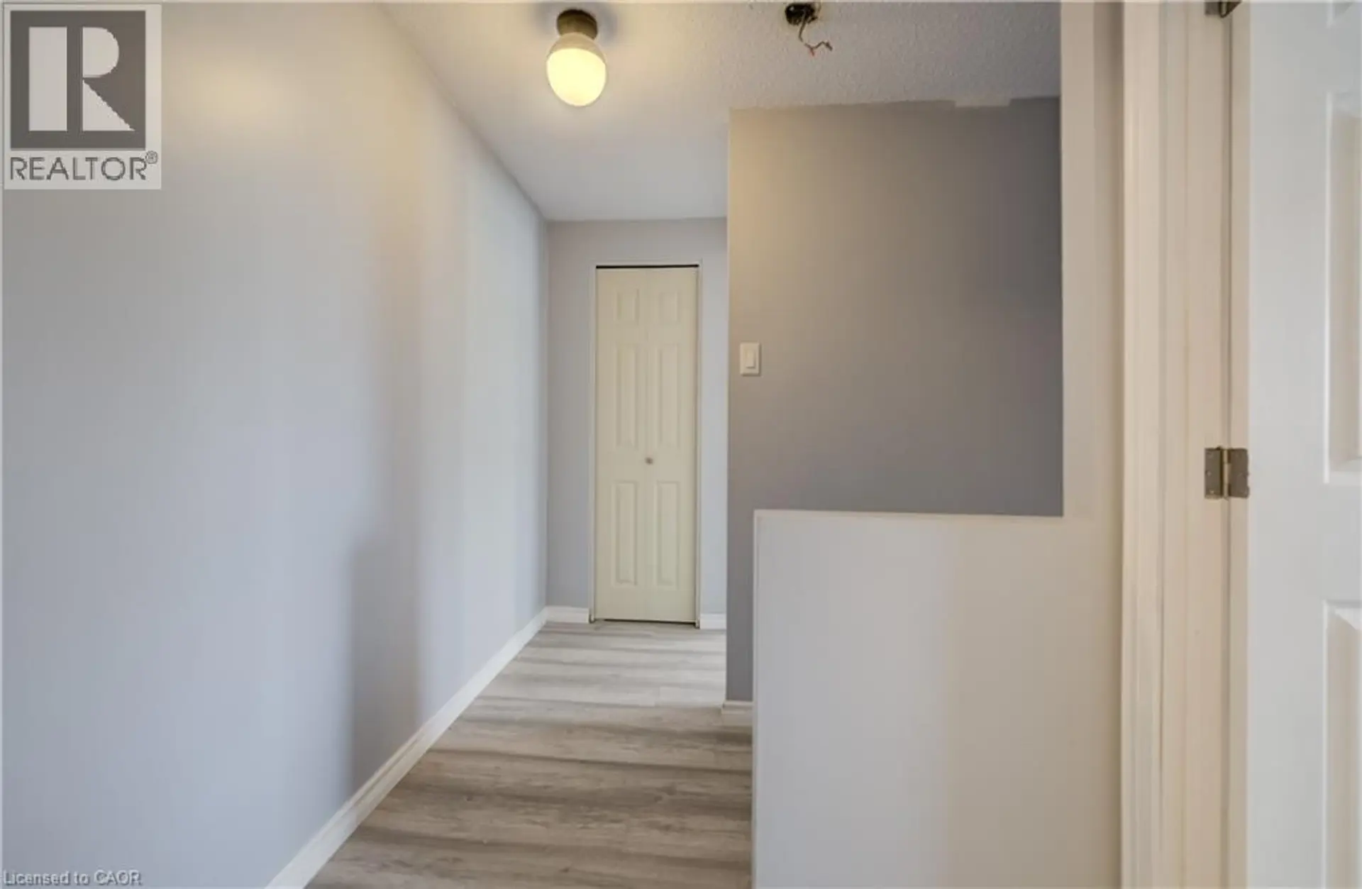 #18 249 CEDARBRAE AVENUE - Image 7