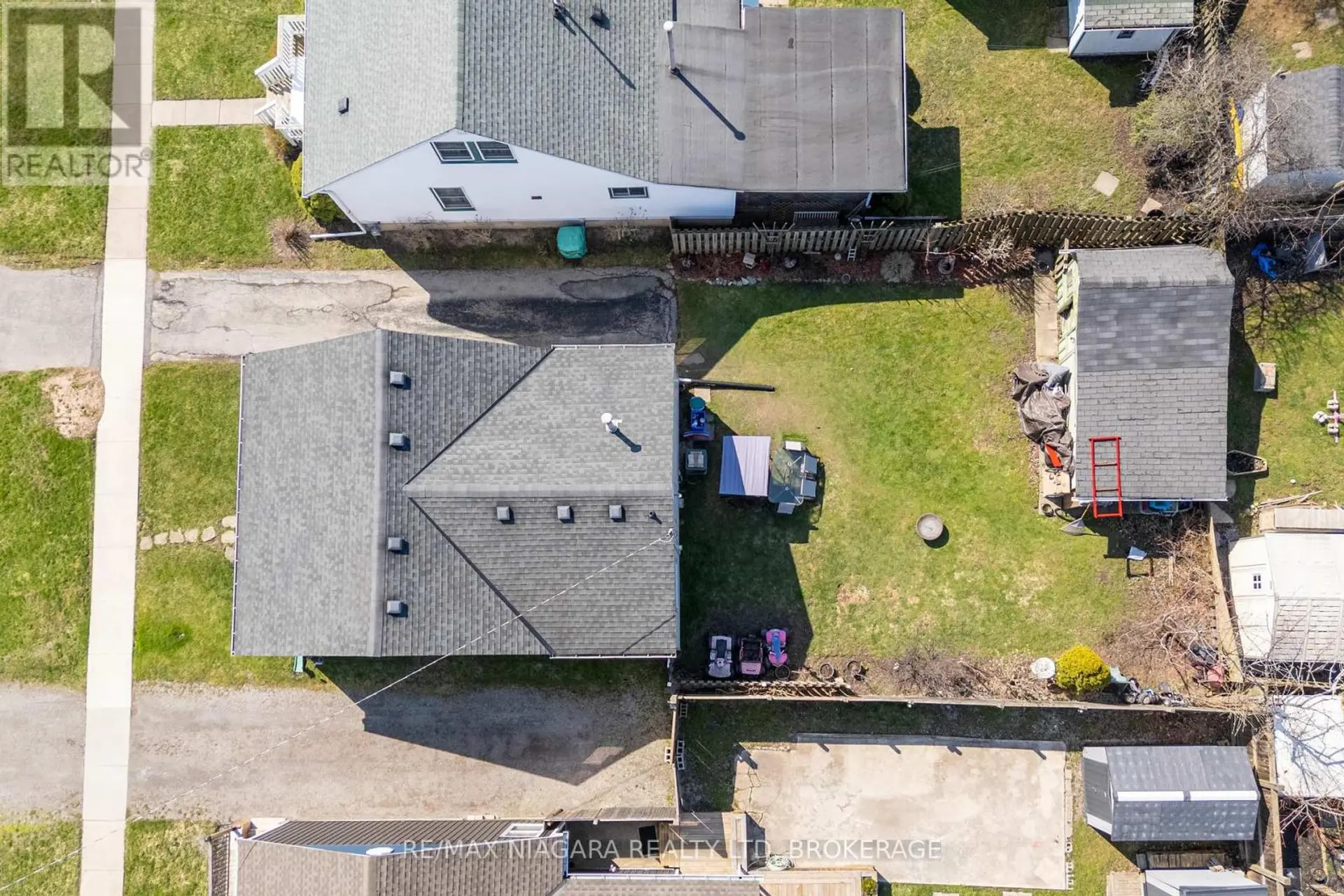 42 DOUGLAS STREET - Image 15