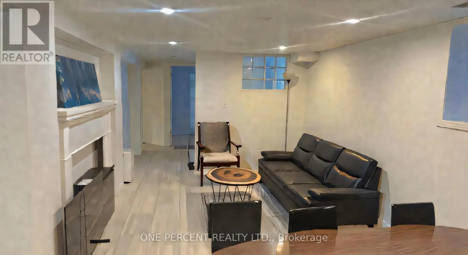 13 MOIR STREET - Image 11