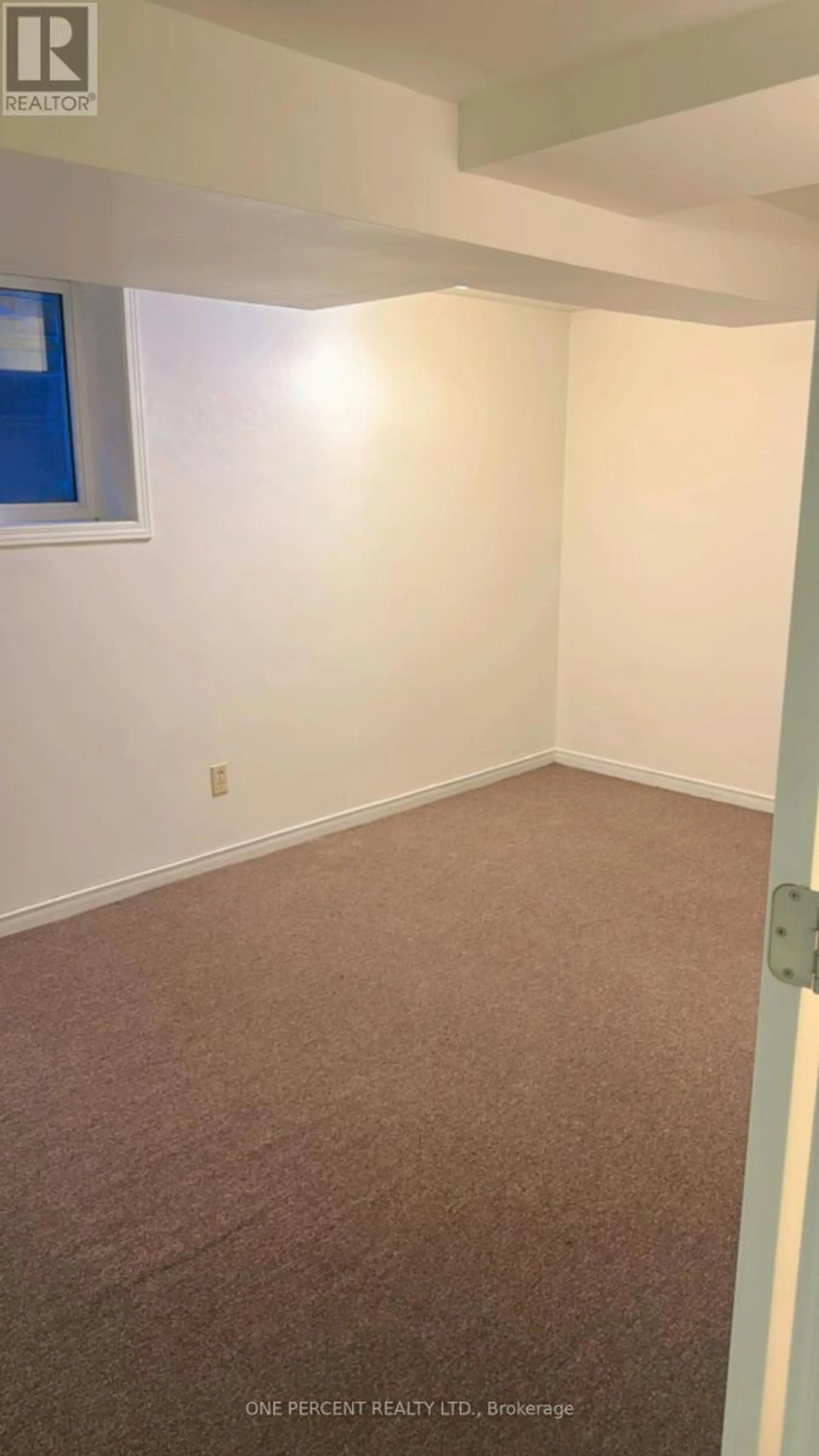 13 MOIR STREET - Image 14