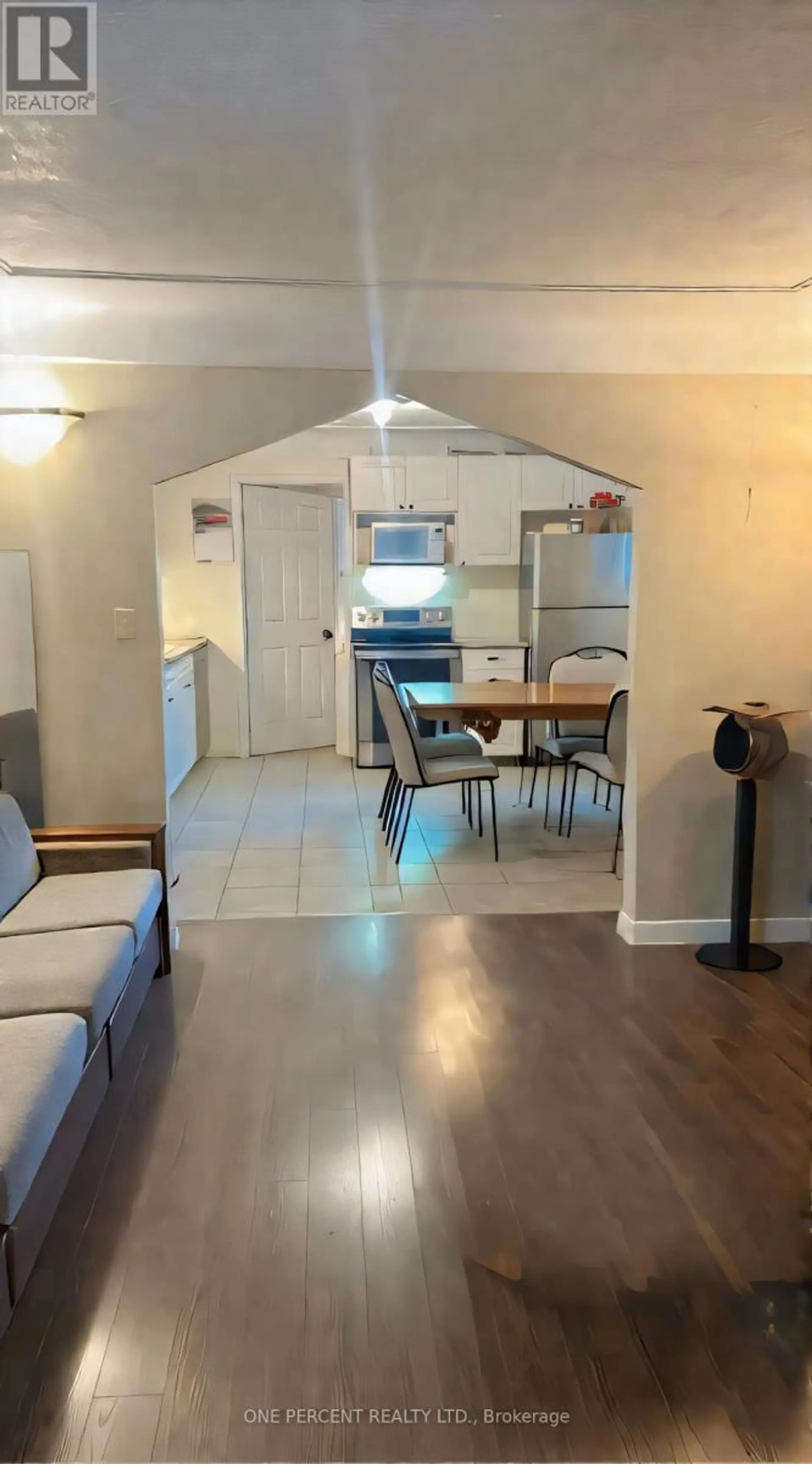 13 MOIR STREET - Image 5